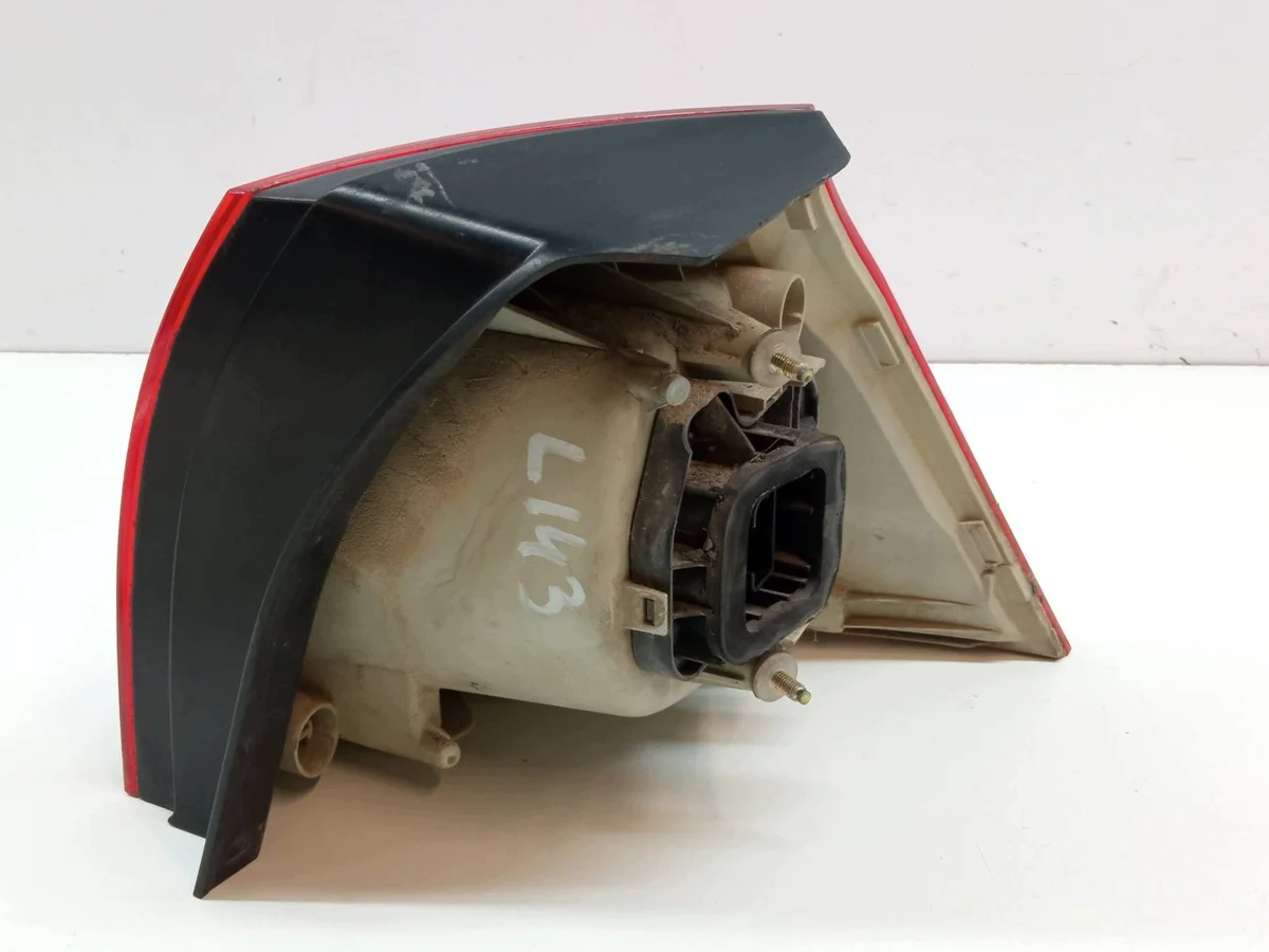 Takavalo vasen VW Golf V 1K6945095E image 3