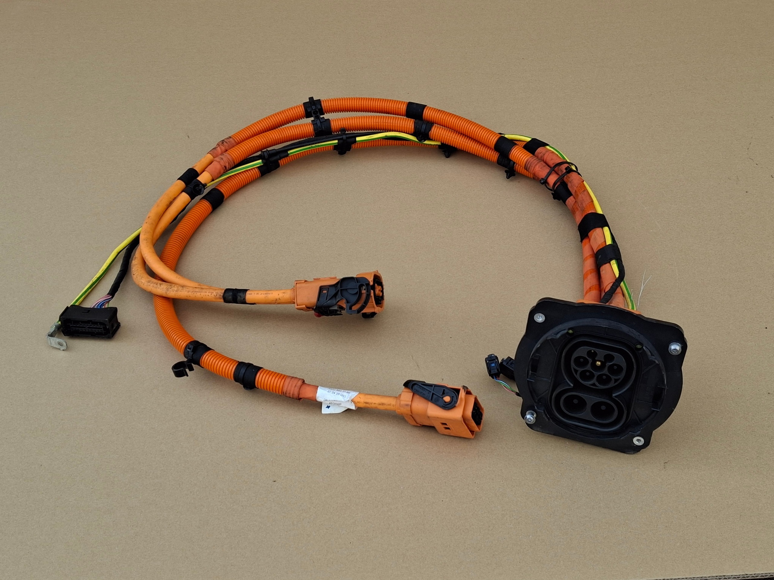 Mercedes Vito V-Klasse W447 Ladekabel A4475403786