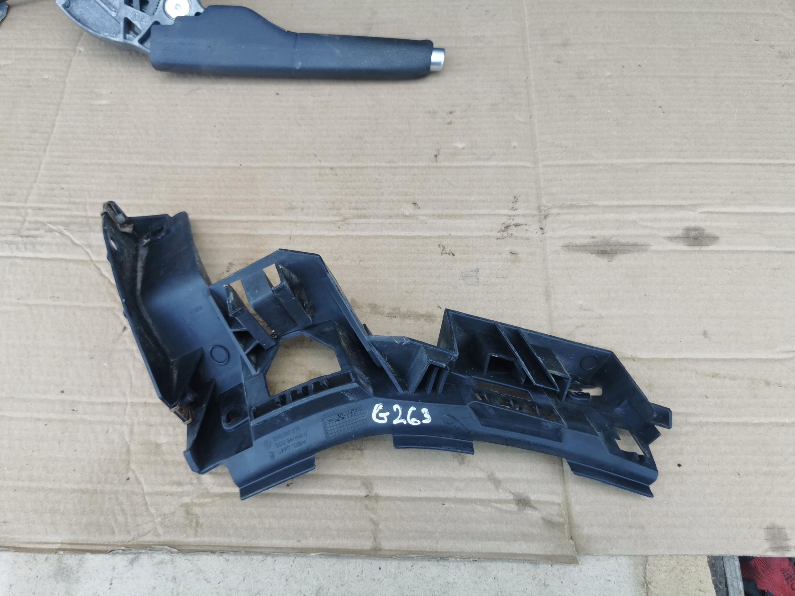 VW Golf V Plus bumper clip links achter image 2