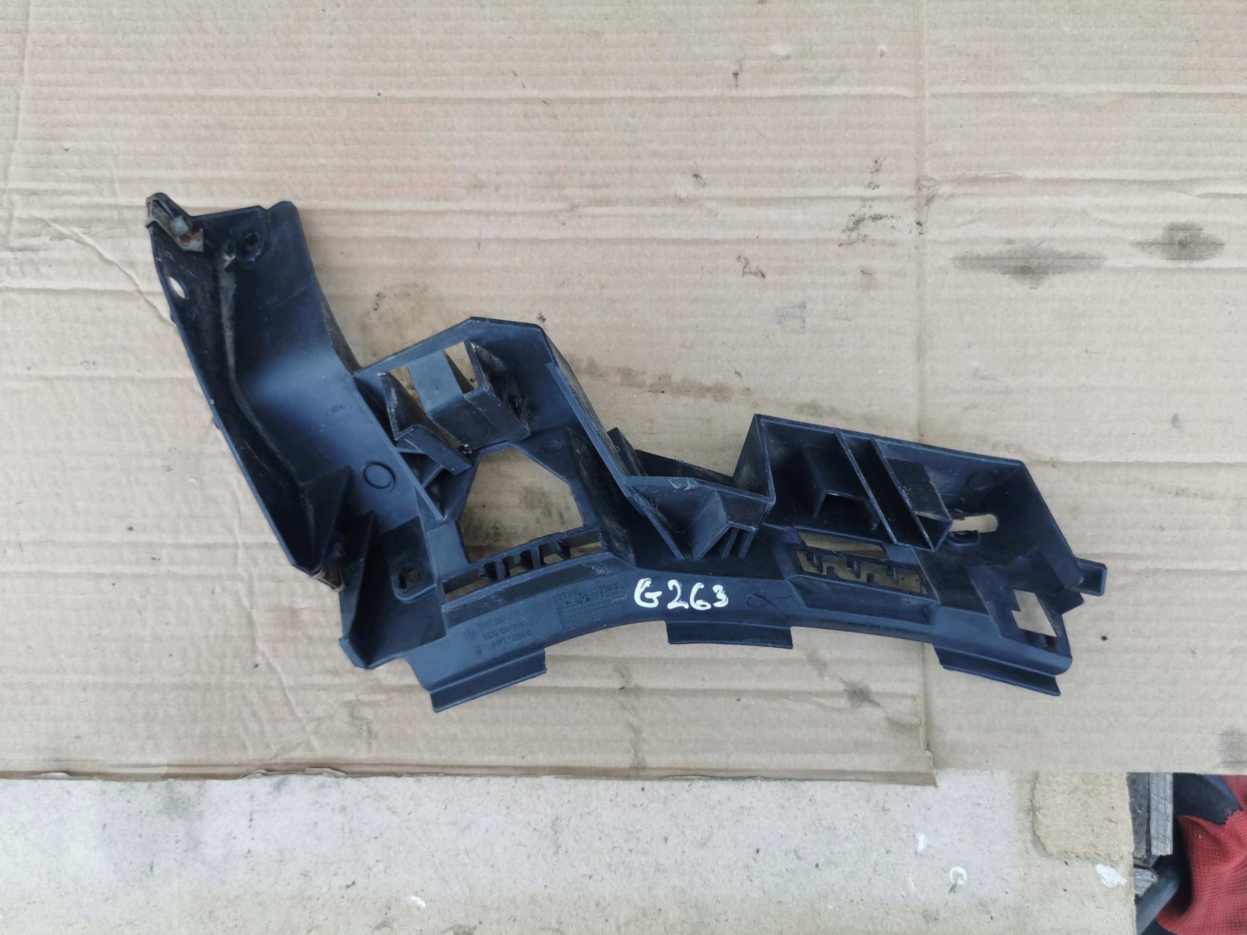 VW Golf V Plus Rear Bumper Bracket Left