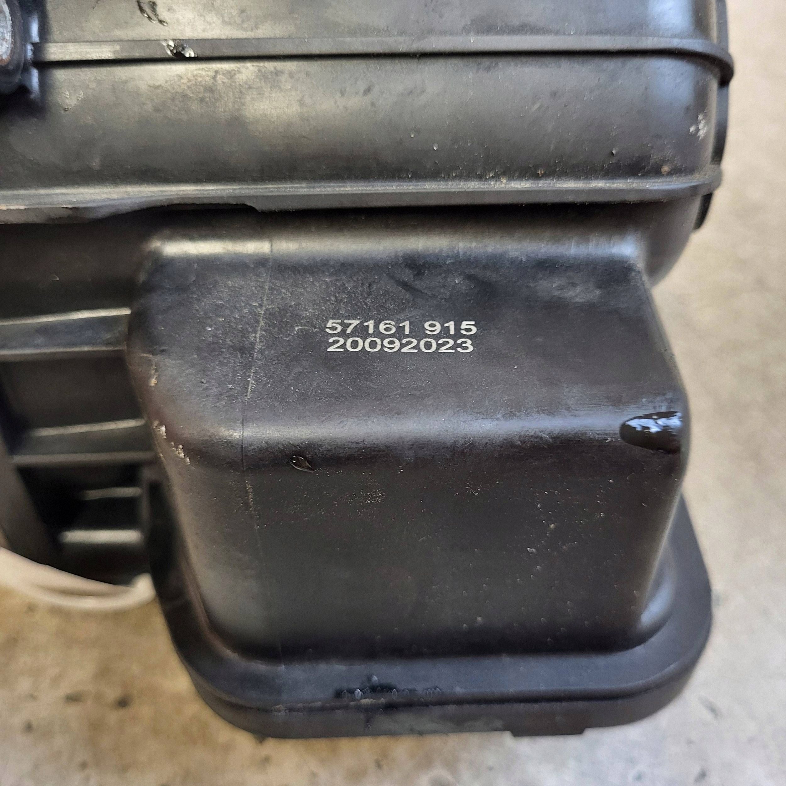 Opel Zafira C 2012 Refroidisseur EGR 57161915 image 6