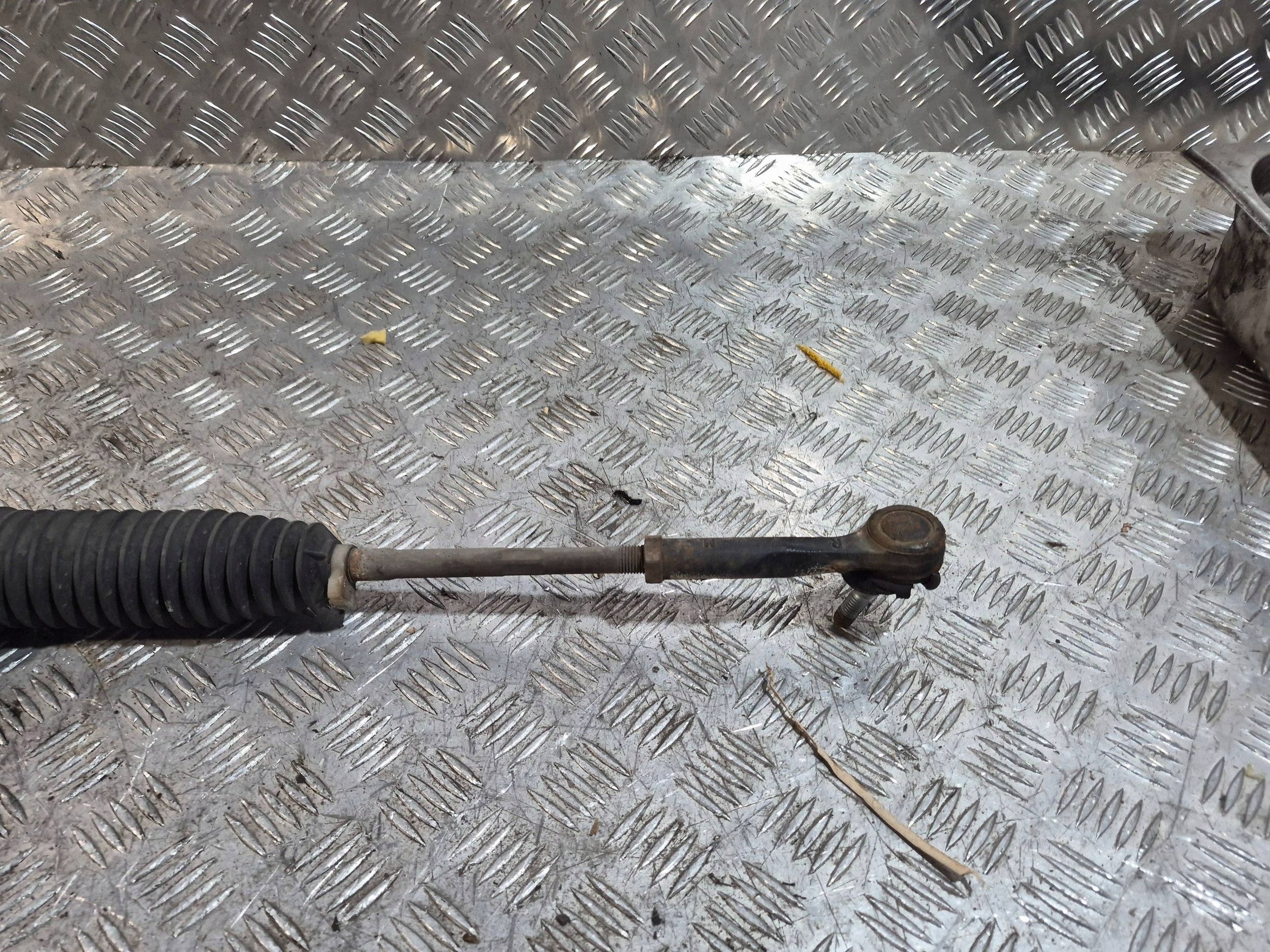 Opel Ohjausvaihde 39057716 Käytetty