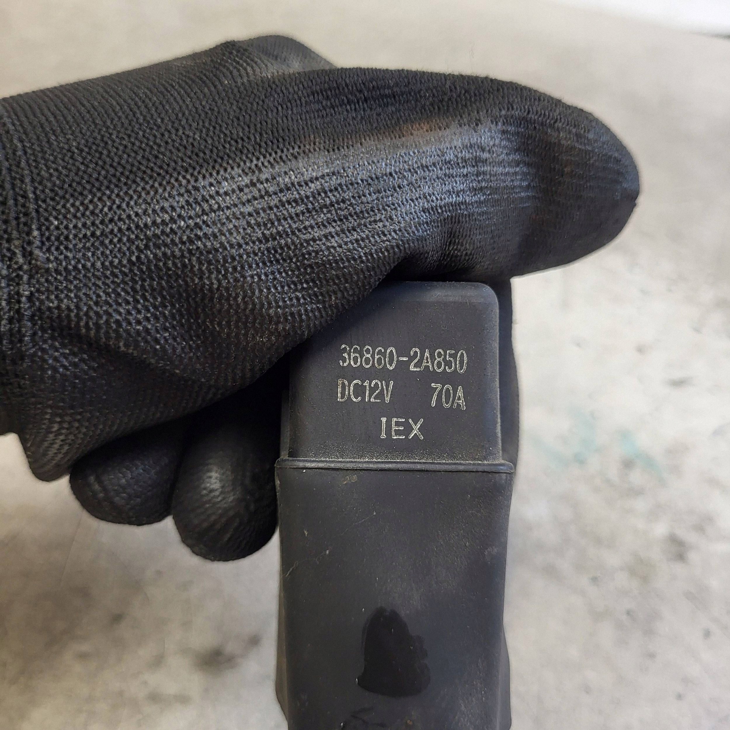 Glödstiftsrelä Kia OE 36860-2A850 Begagnad image 4