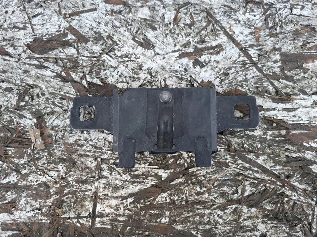 AUDI A4 B9 Takaluukun Lukko 8W9827507A