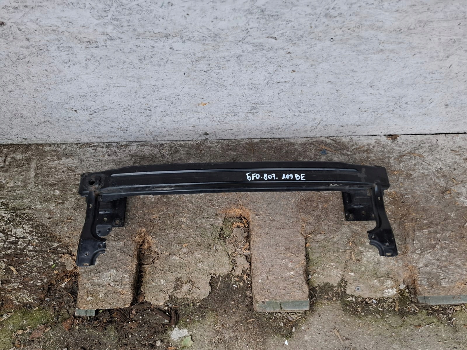 SEAT LEON III 5F0807109AB etupalkki