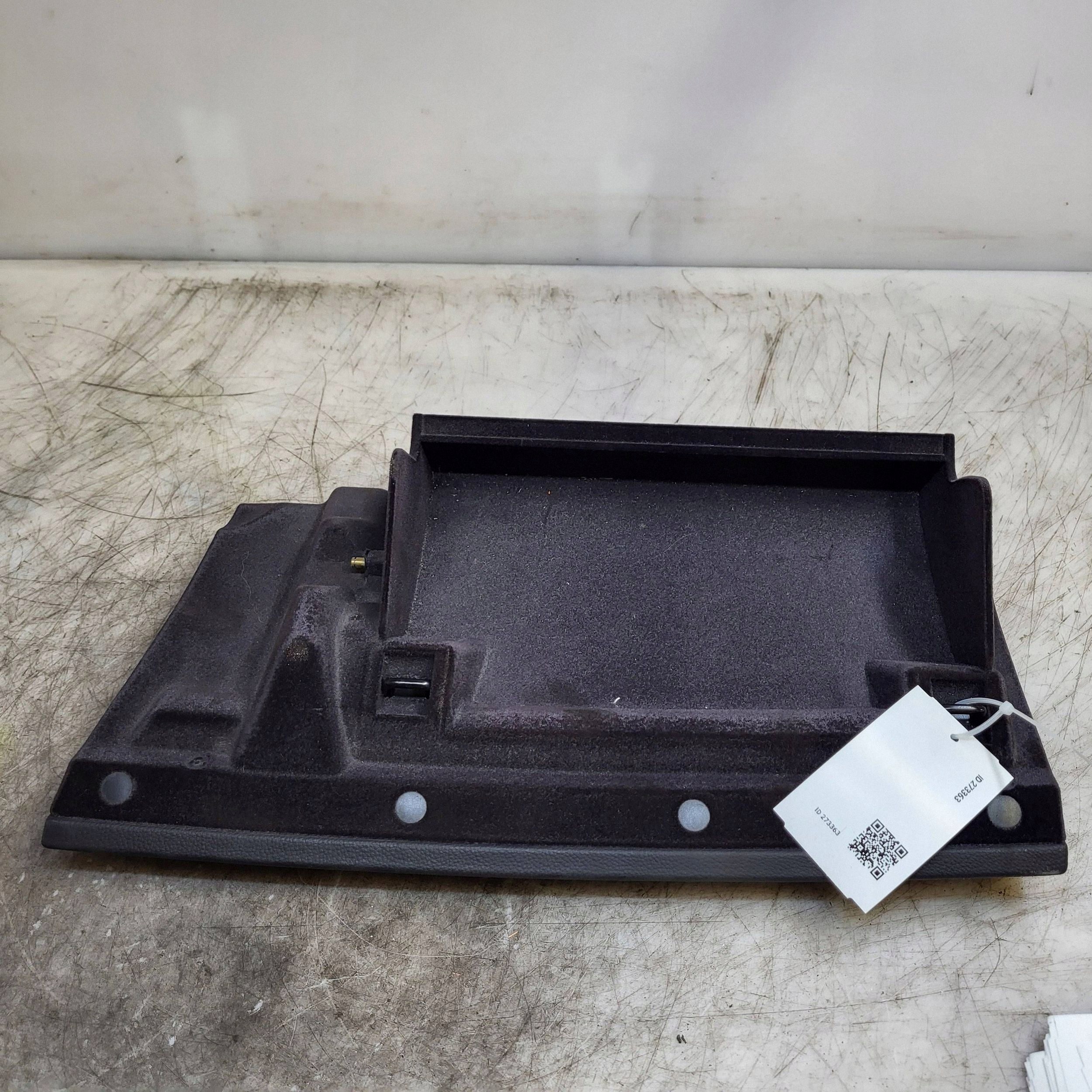 BMW 7 E65 E66 Boîte à gants JUT273363 image 4