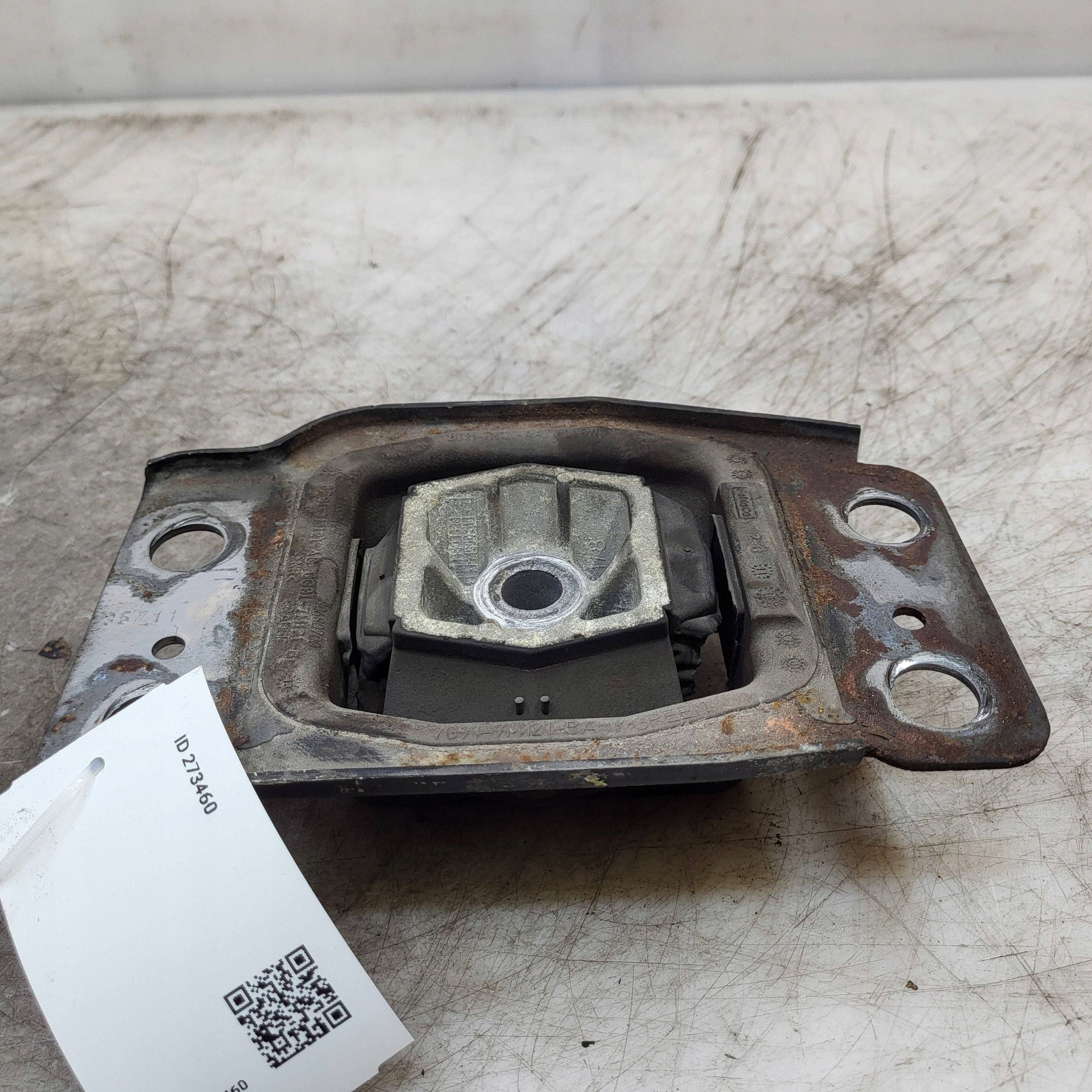 Ford Mondeo MK IV moottorin kiinnike BG917M1214AA
