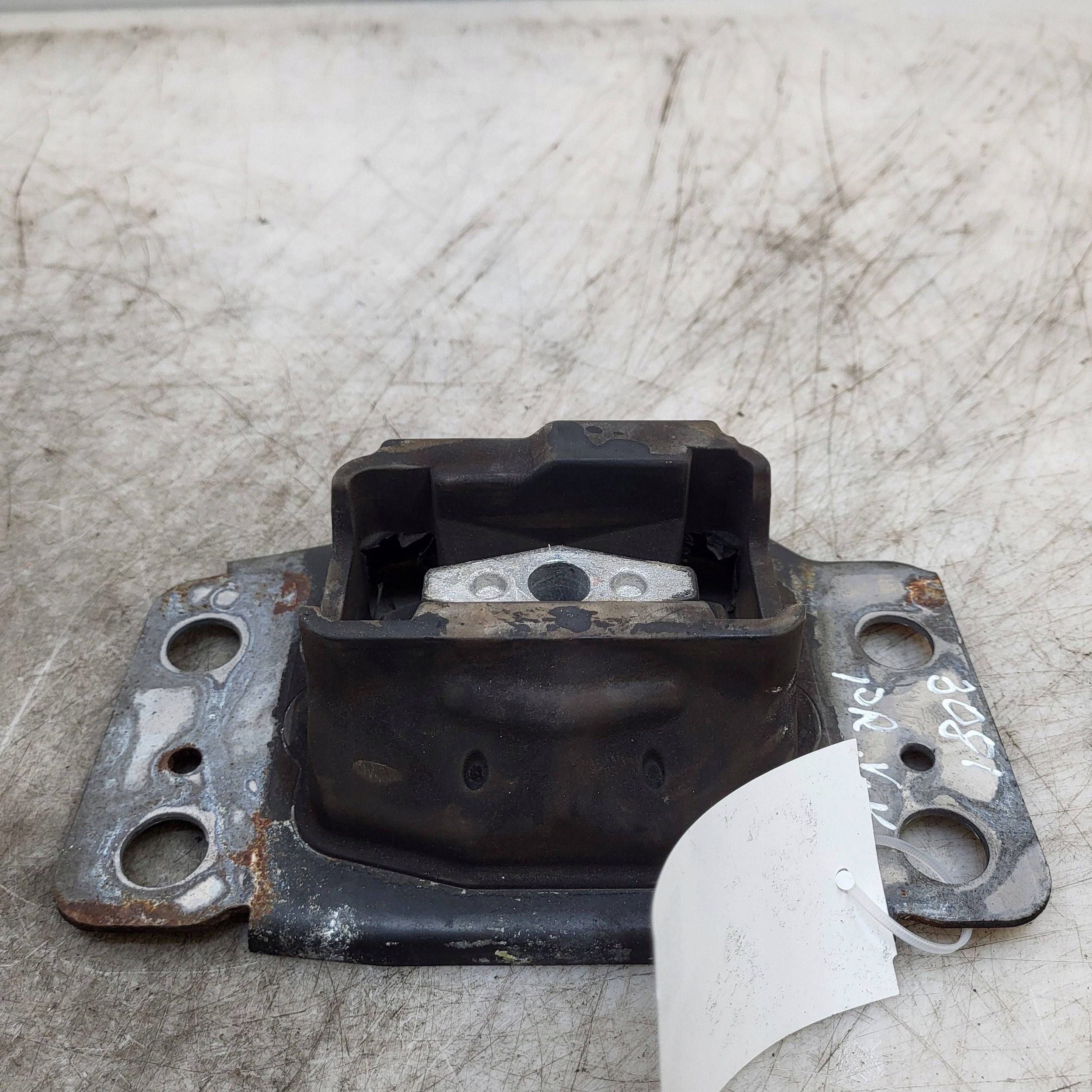 2011 Ford Mondeo MK IV Engine Mount BG917M1214AA image 4