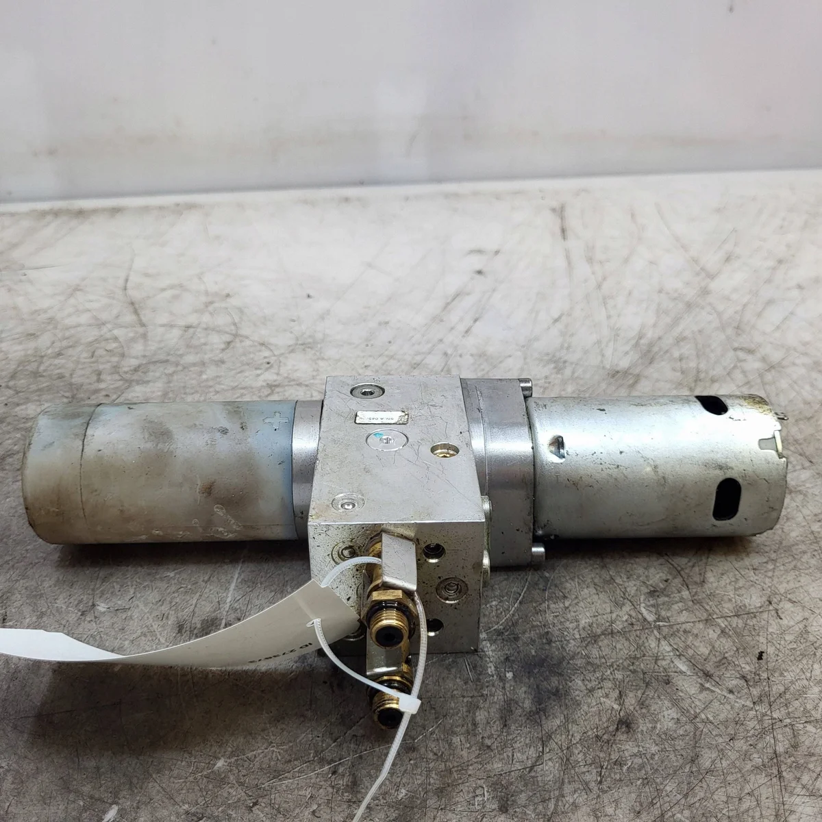 Hydraulikpumpmotor Opel Insignia A 2011 HB80006021C image 3