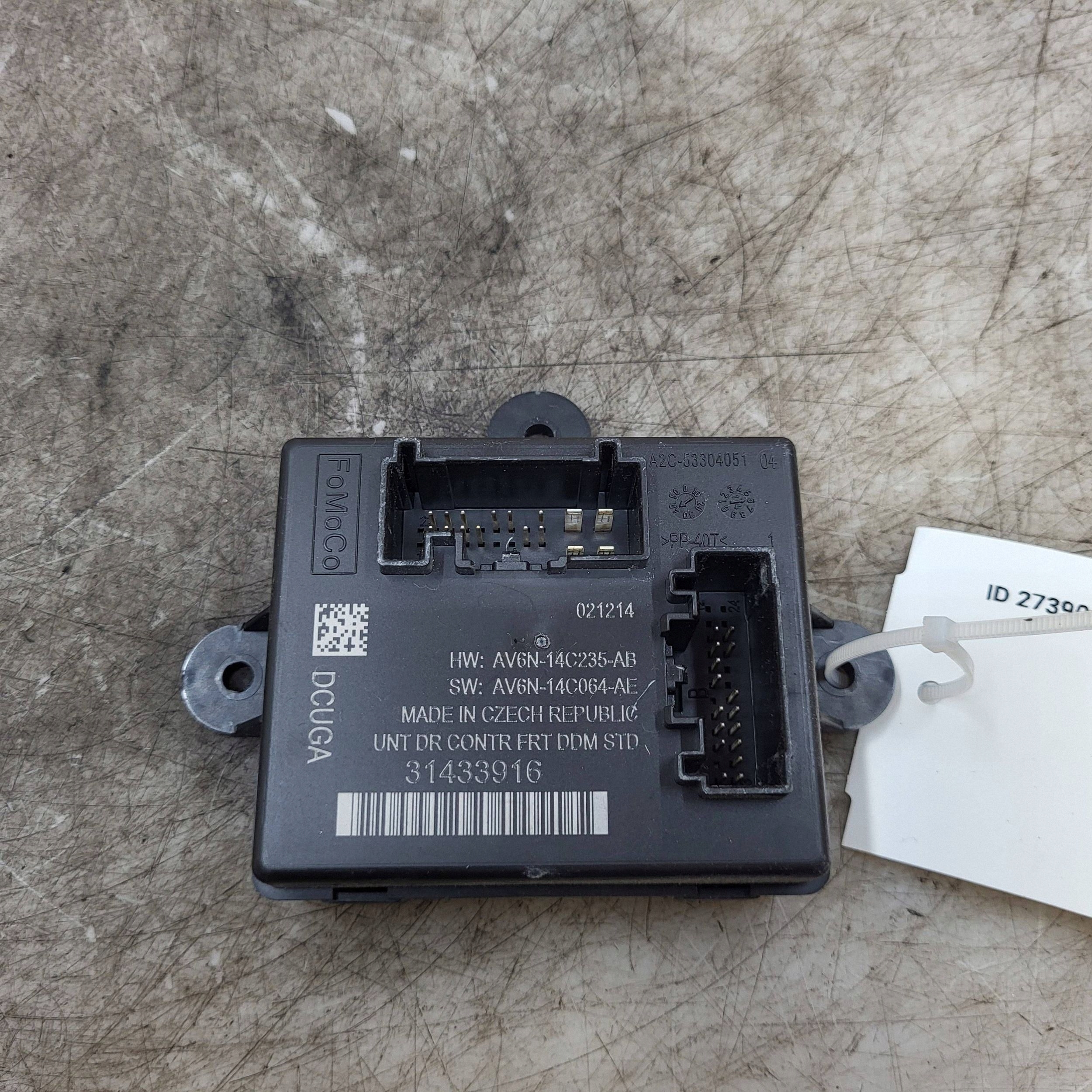 2013 Volvo V60 Door Module AV6N14C235AB image 2