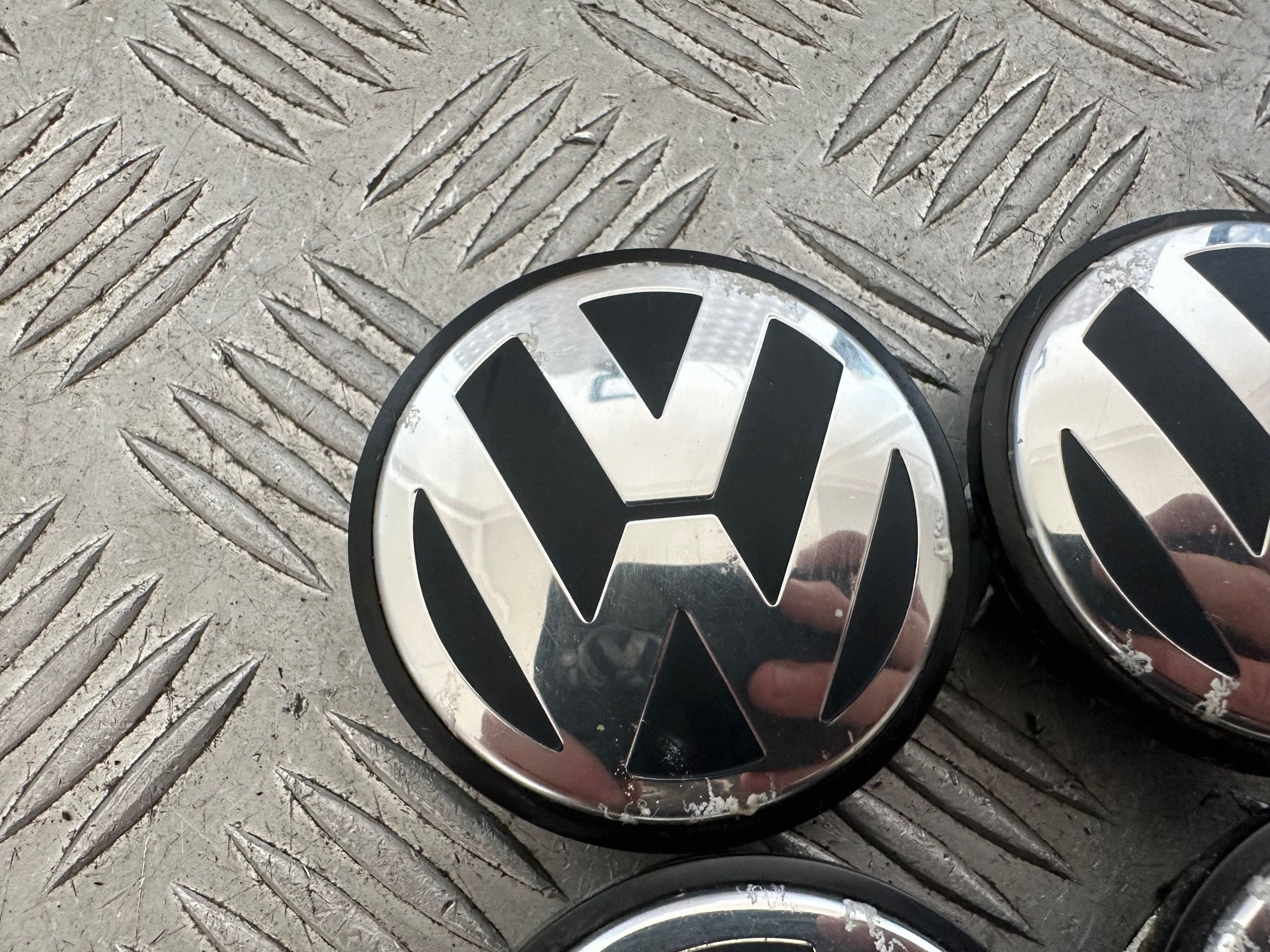 Volkswagen Golf V pyörän vanne 3B7601171