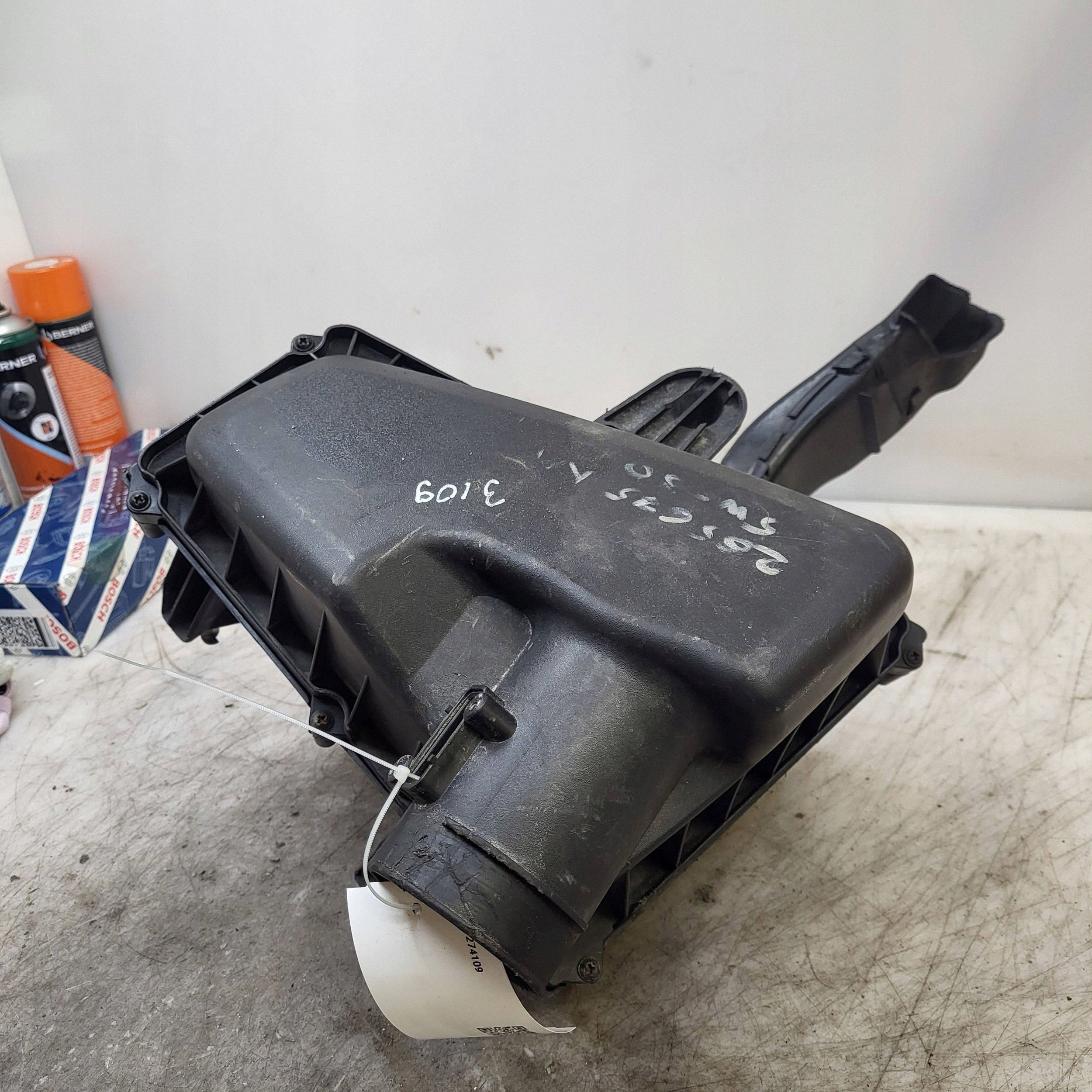 2007 Ford S-MAX Air Filter Housing 6G919600FH