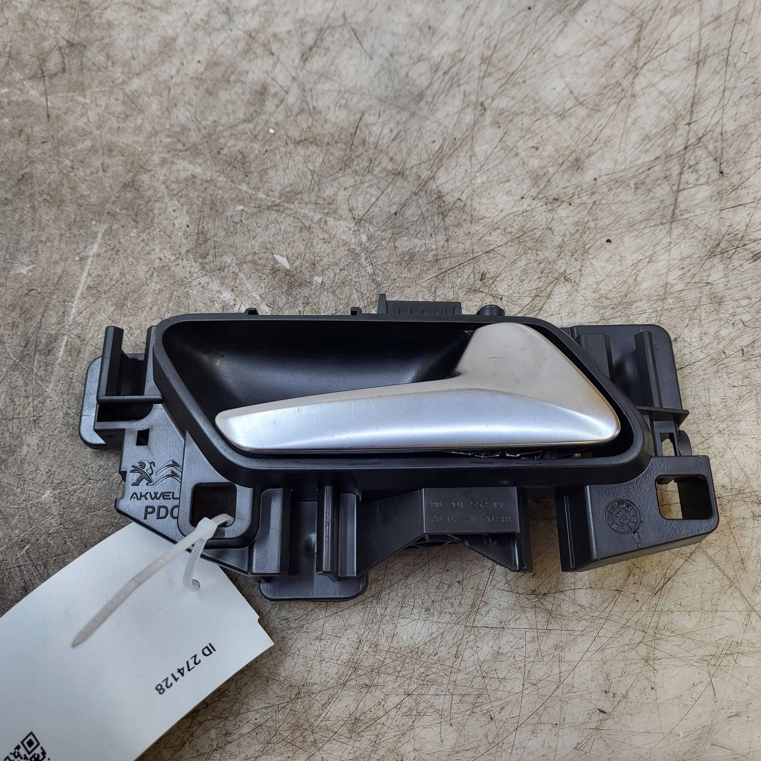 Maniglia Interna Porta Destra Peugeot 208 II 98201552 image 2