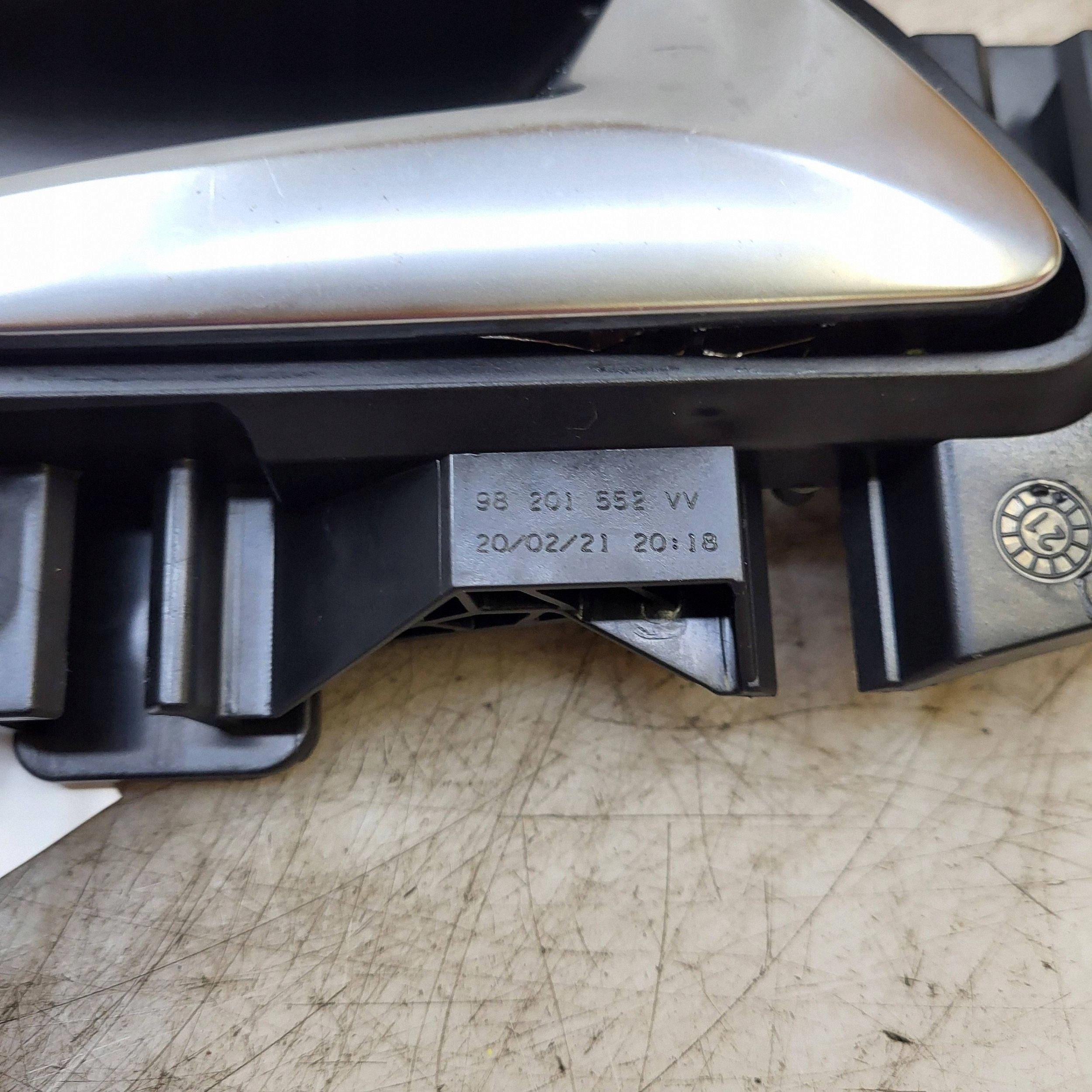Maniglia Interna Porta Destra Peugeot 208 II 98201552 image 5