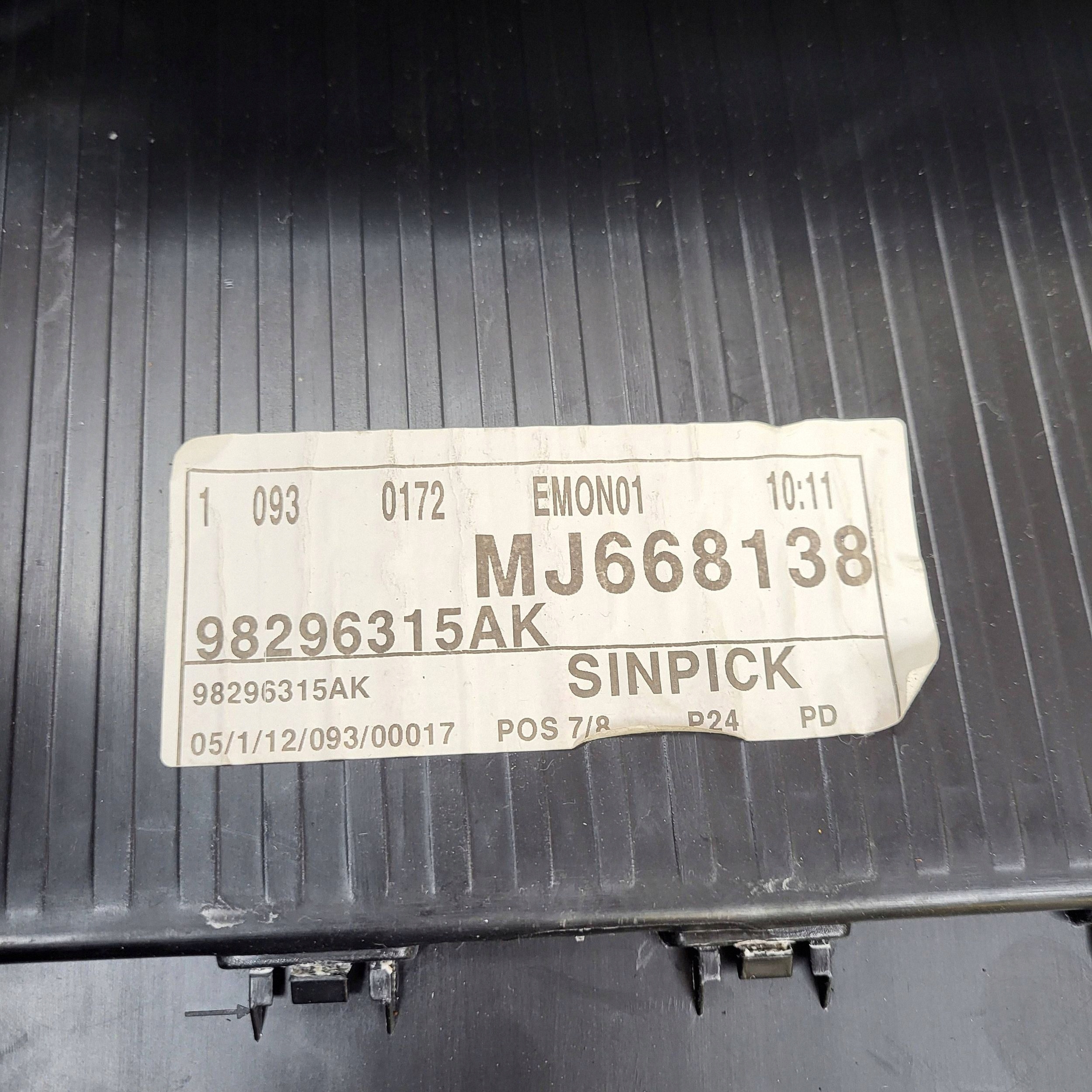 Peugeot 2008 II Ablagefach 98296315AK image 8