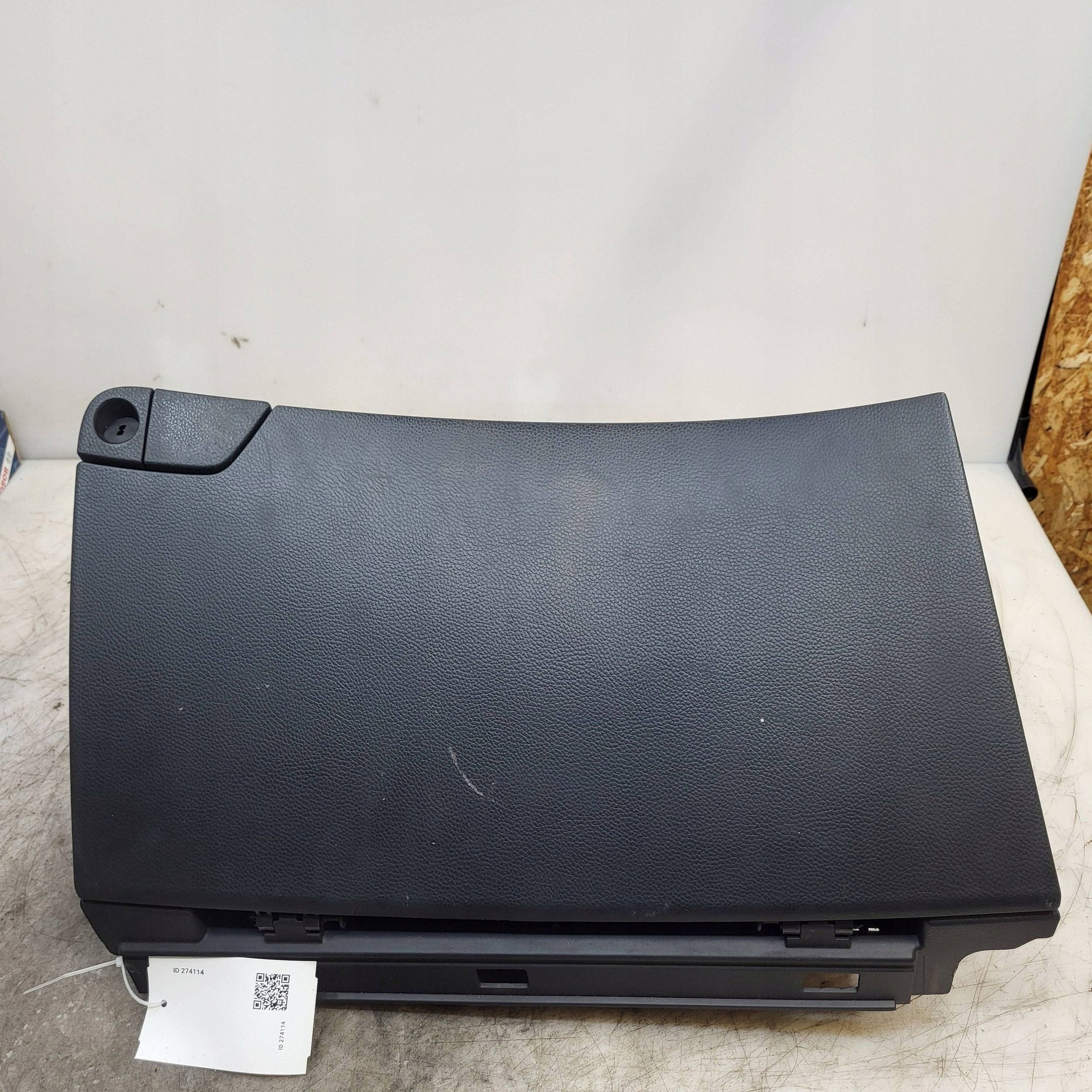 Hyundai i40 Hansikaslokero 2012 845653Z000