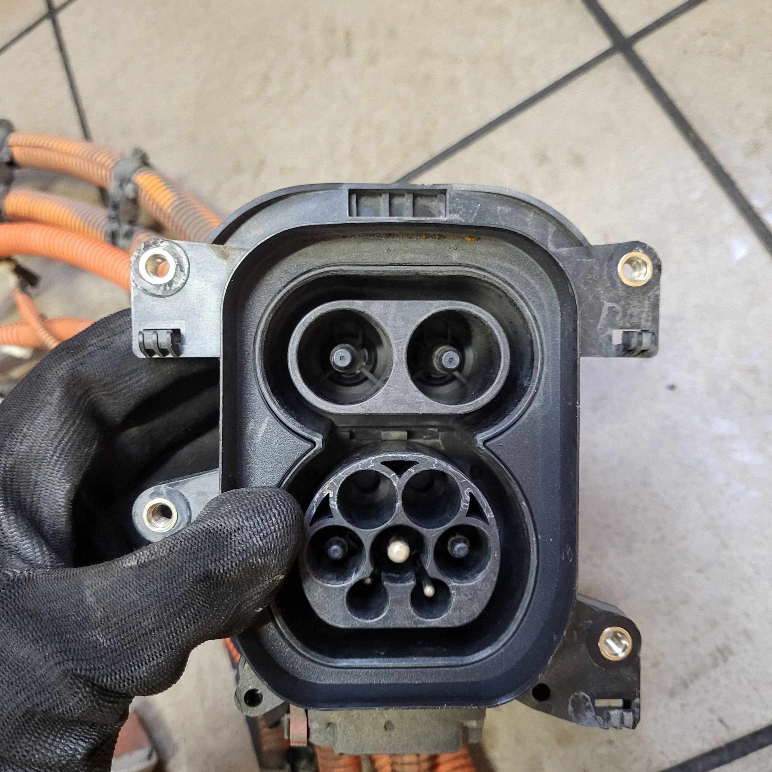 Peugeot 2008 II Charging Socket 9831921780 image 3