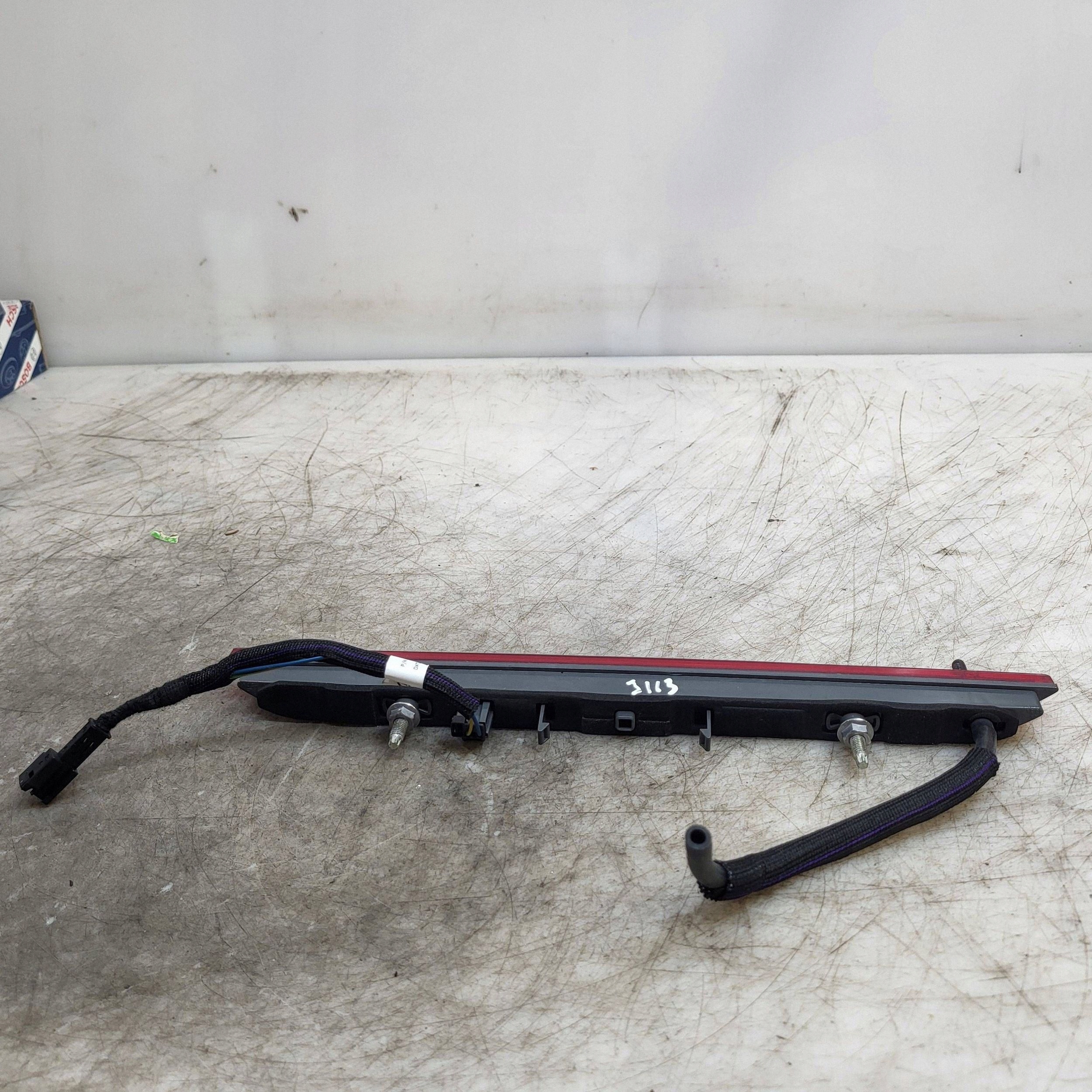 Derde remlicht Peugeot 2008 II 2021 image 3