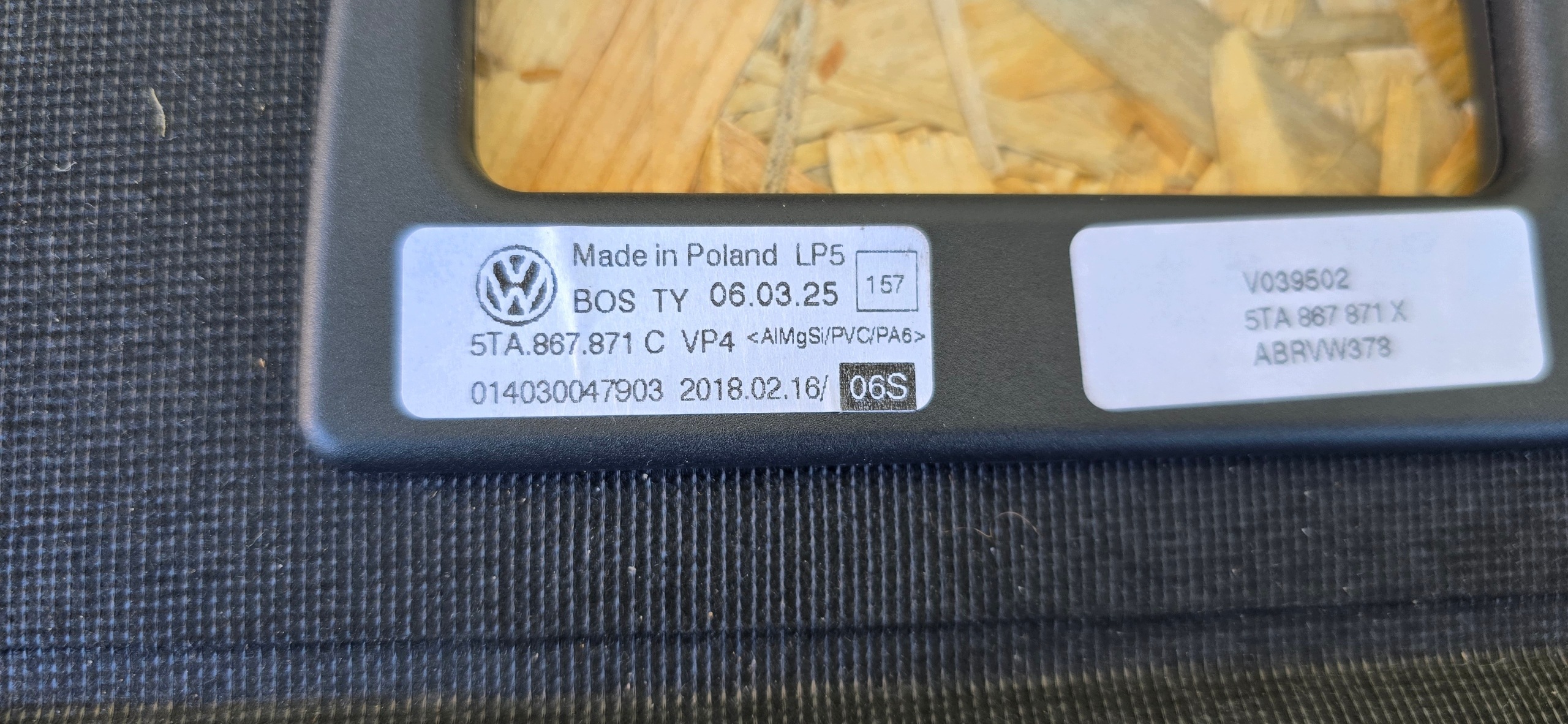 Cortina Maletero VW Touran II III 5TA867871C