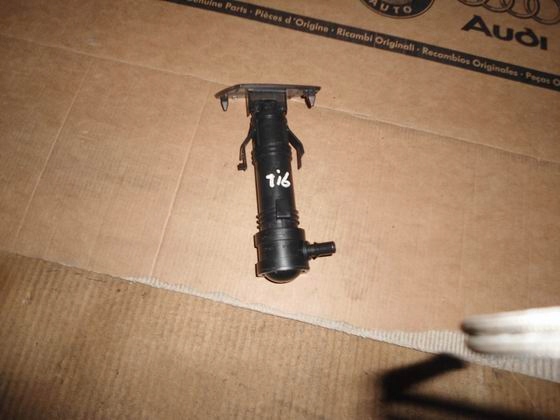 VW Tiguan ajovalojen pesuri, käytetty, OEM LAMPA-3475