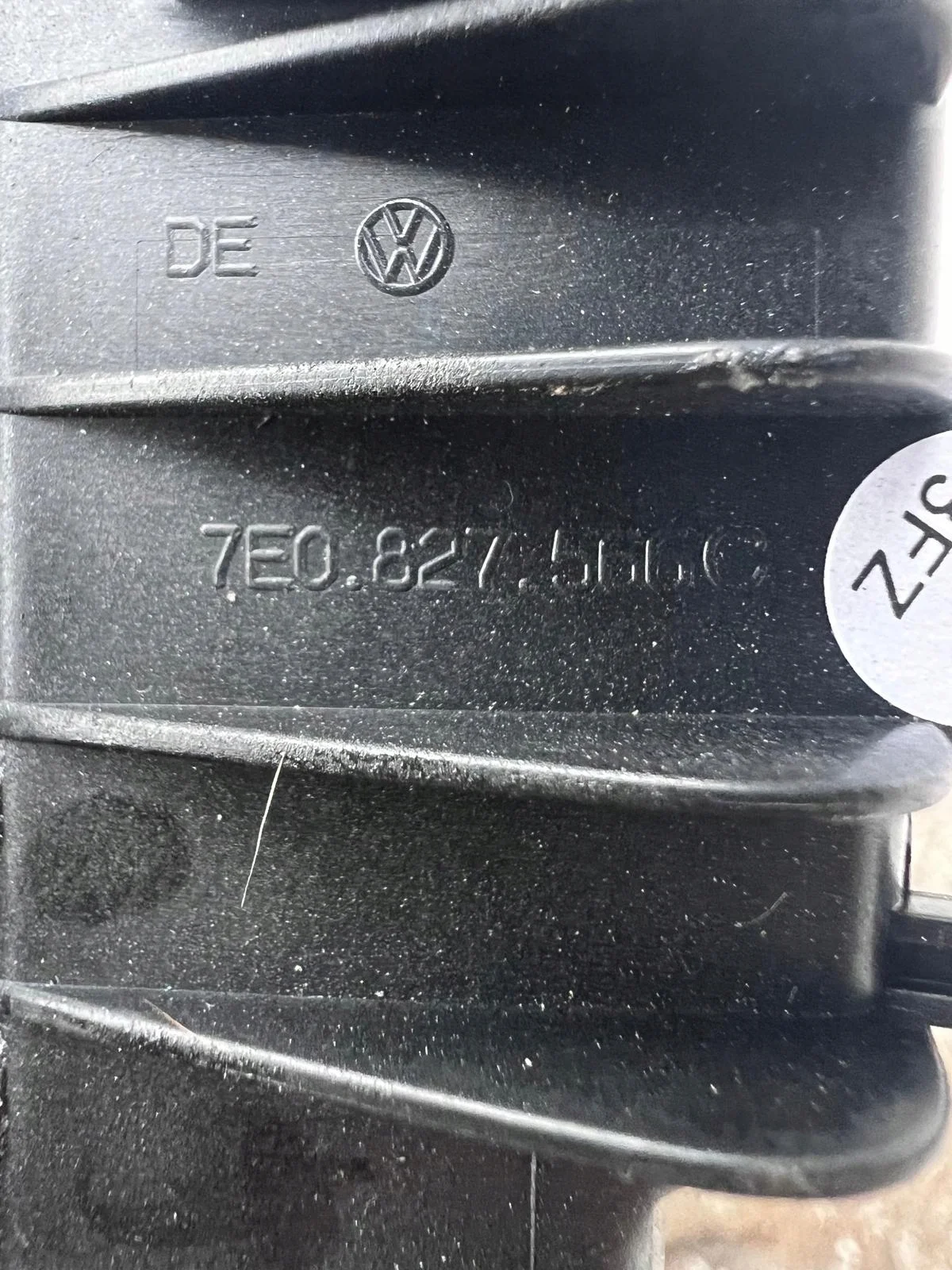VW T5 T6 Griff Heckklappe 7E0827566C gebraucht image 3