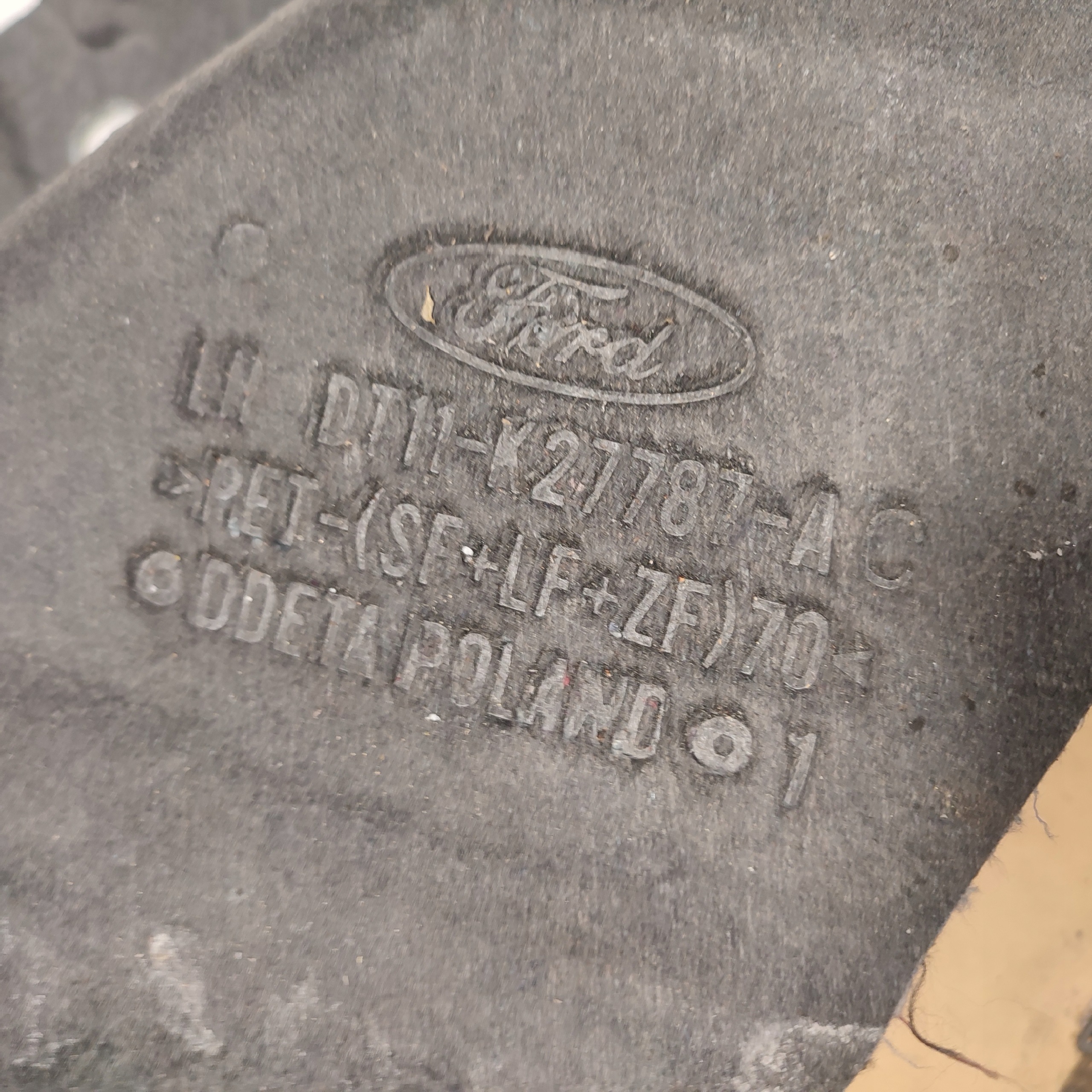 Ford Connect MK2 Isolamento Guarda-lamas Traseiro Esquerdo image 3