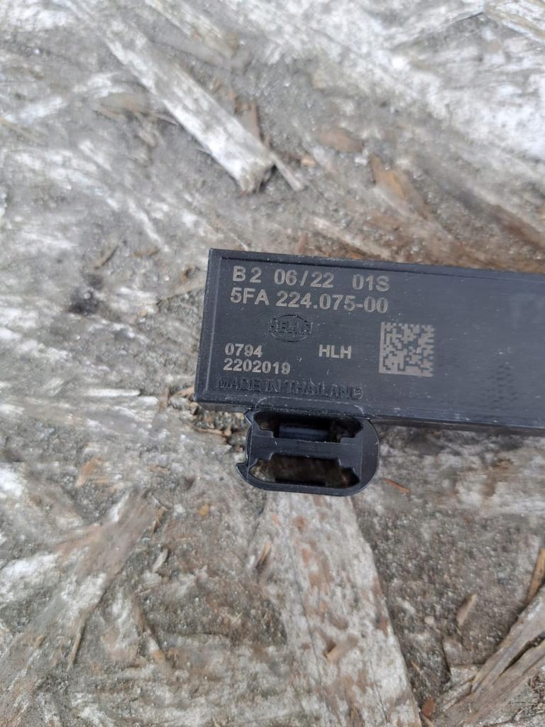 Audi VW Skoda Seat Versterker Antenne 5FA171669 image 3