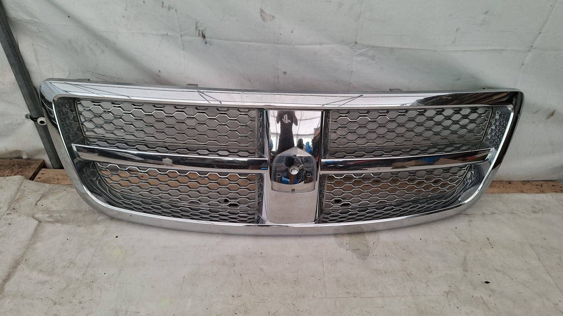 Grille de radiateur Dodge RAM 1500 55372059AB image 2