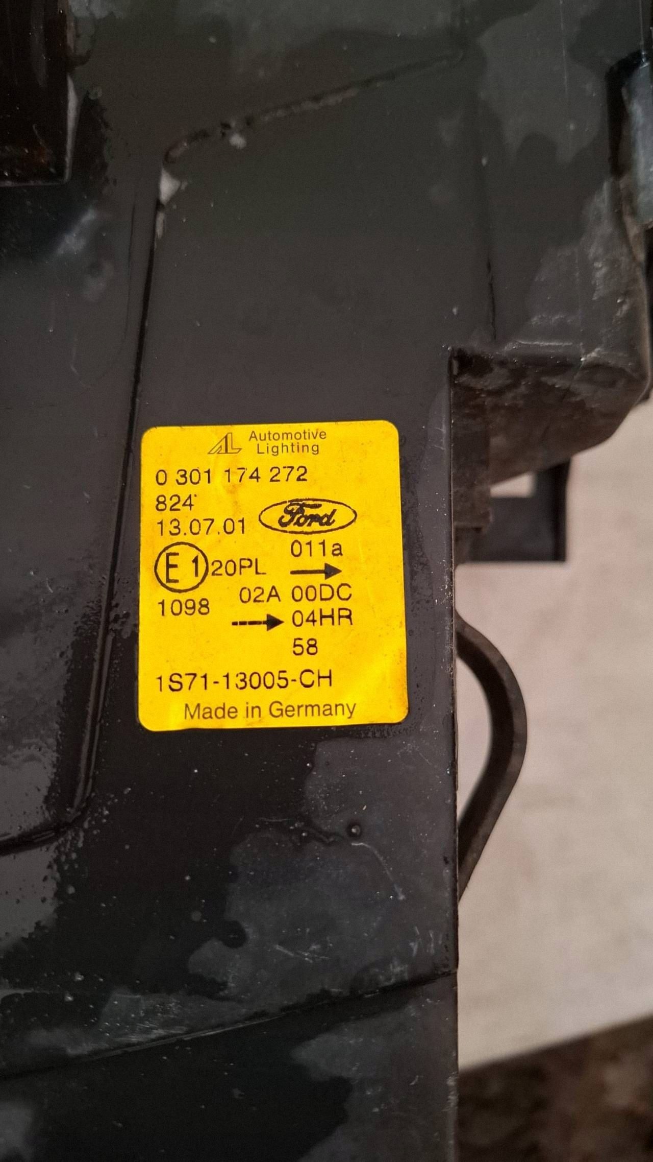 Phare Droit Ford Mondeo Mk III 0301174272 image 4