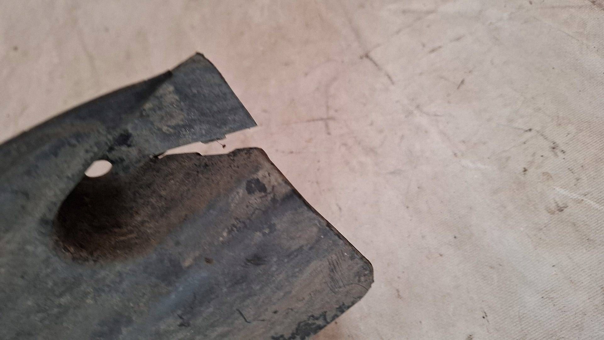 Takalokasuoja oikea Citroen C3 II 9683387380
