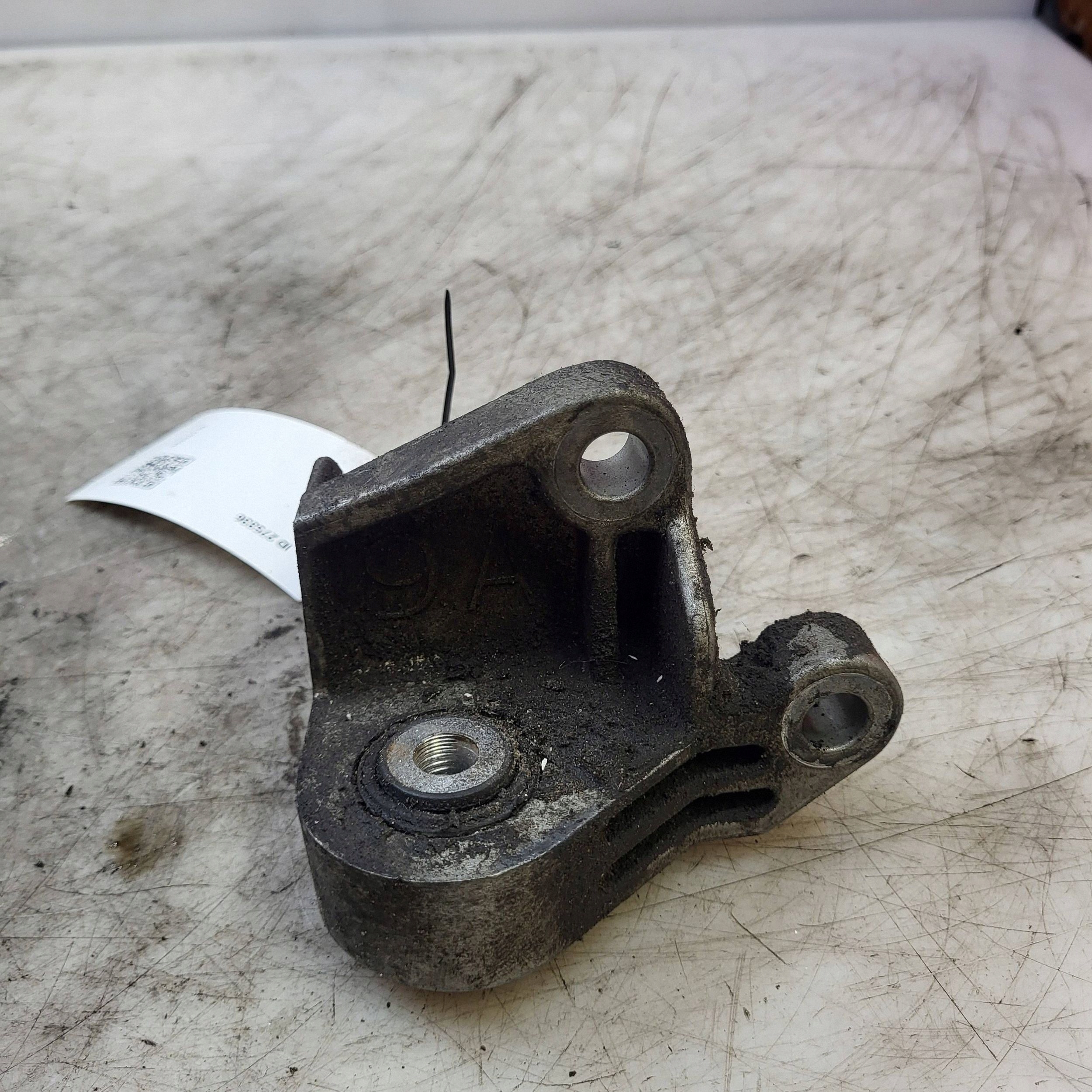 Soporte de motor Volvo S60 2012 9G916P093AG image 4