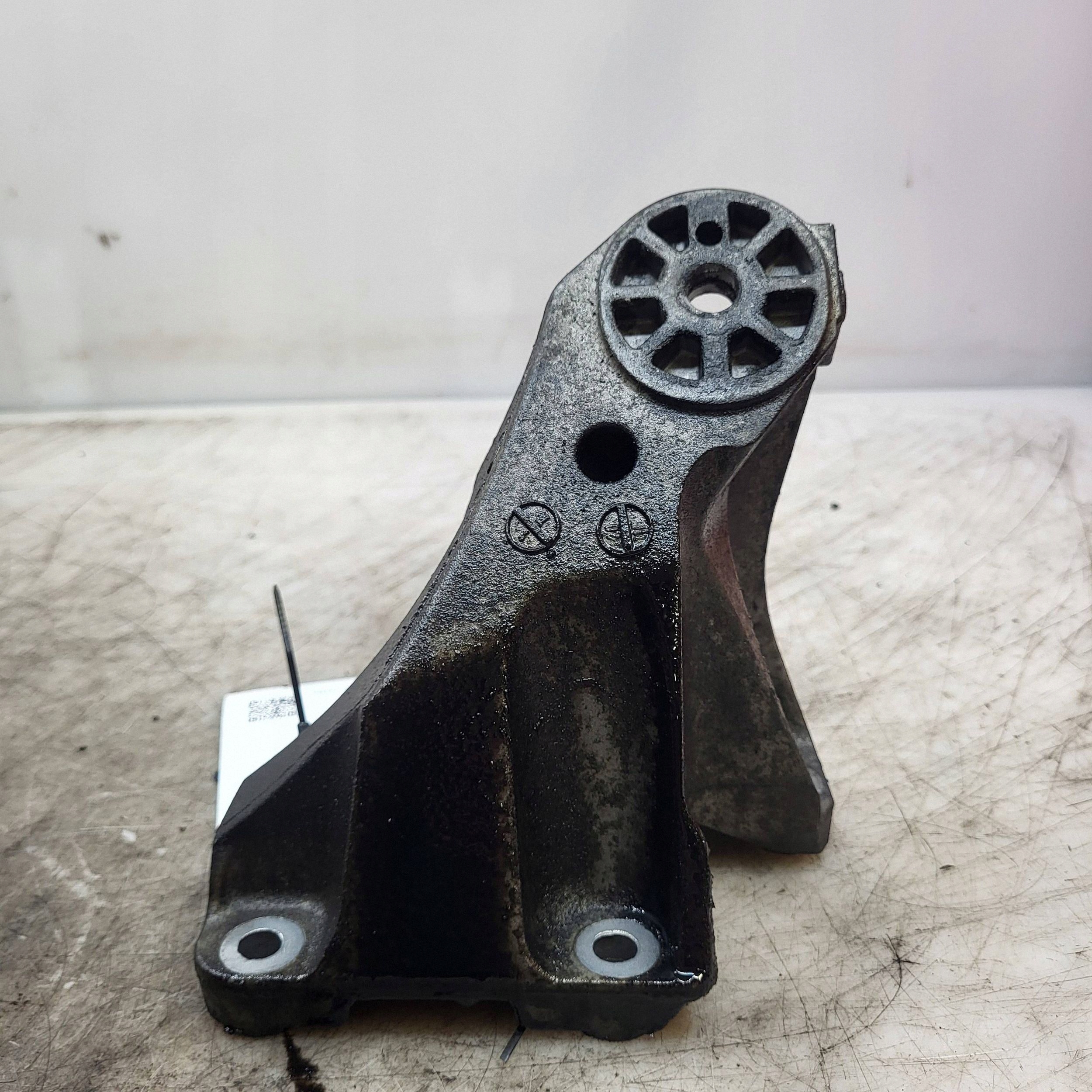 Support moteur 7L6199308C Audi Q7 4L VW Touareg II image 3