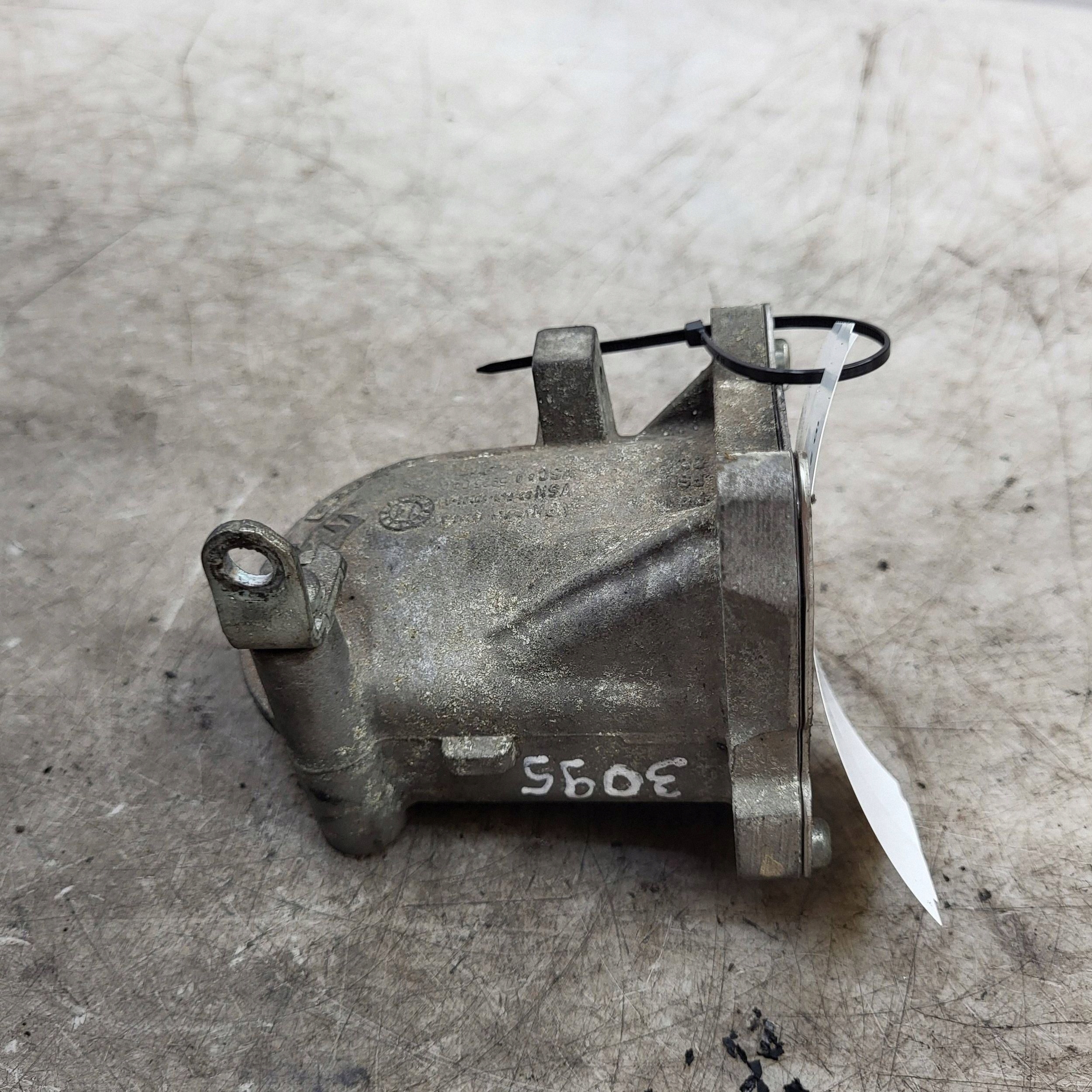 Volvo V60 2013 Radiateur EGR JUT275651 image 3