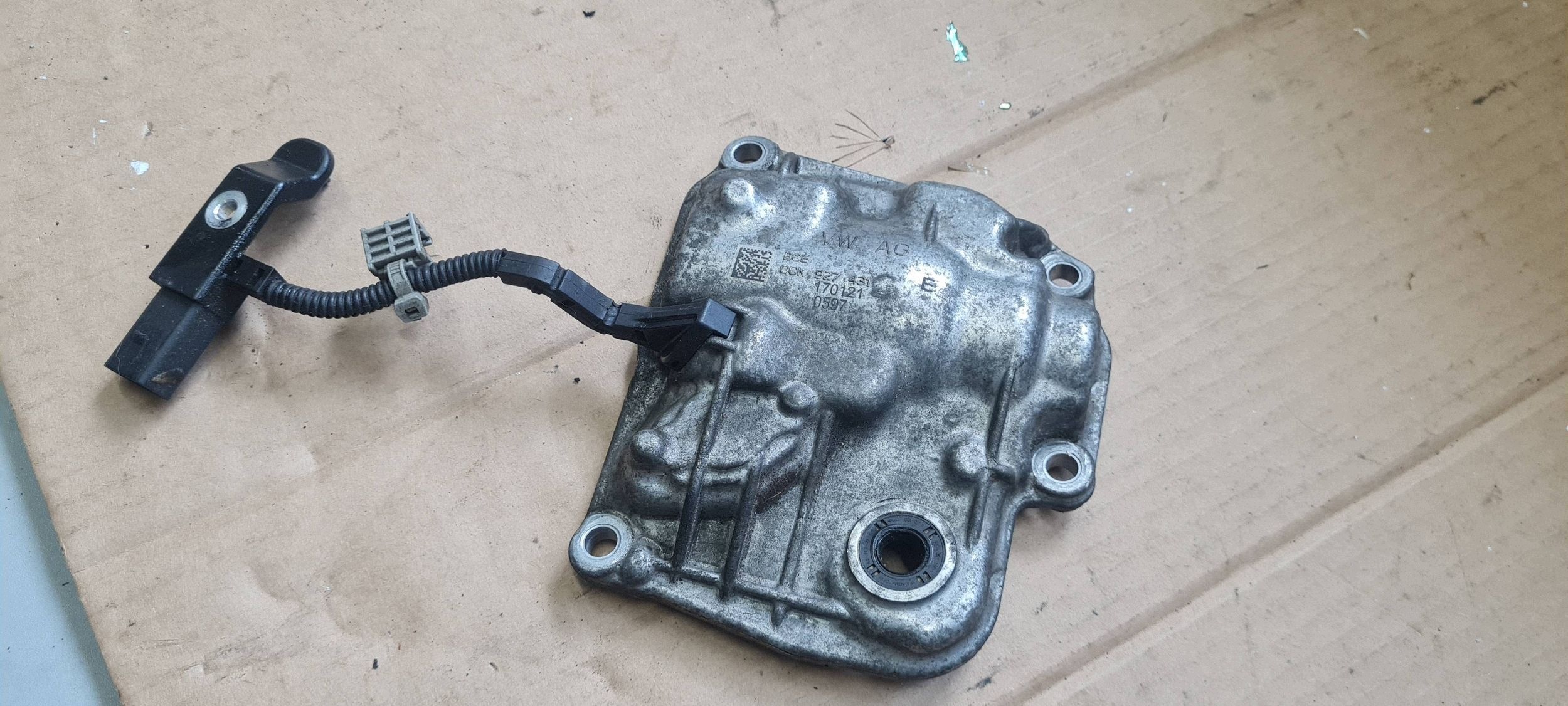 A4 B9 8W A5 Getriebeabdeckung mit Sensor S-Tronic 0CK 0CK927431E image 2