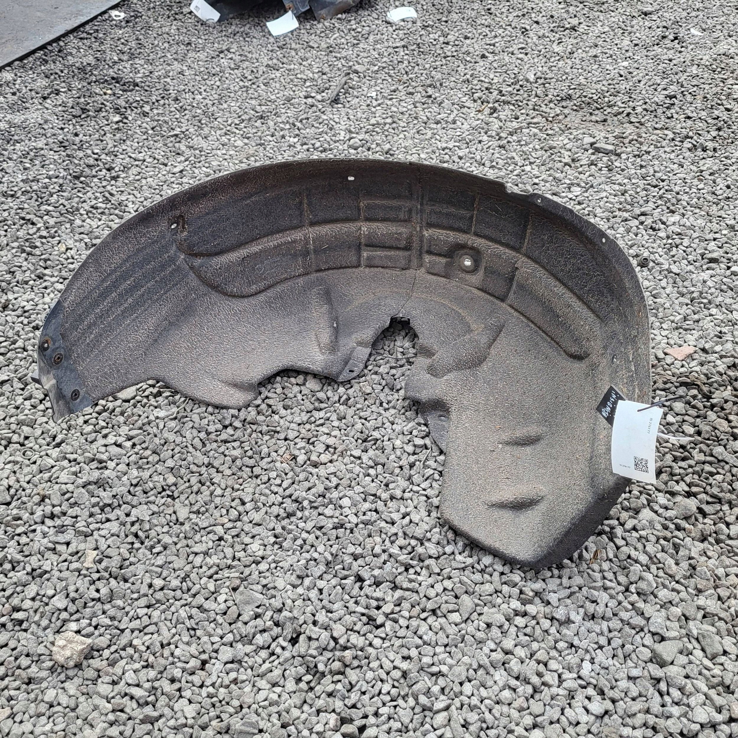 Opel Insignia B takalokasuoja JUT276177