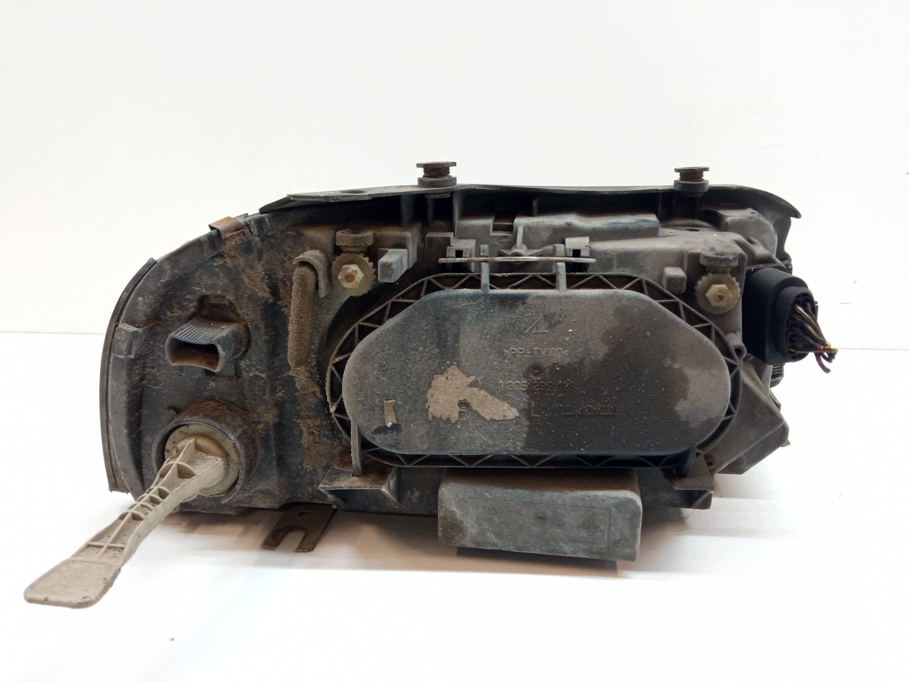 VW Sharan Left Headlight Used 7M3941015AA