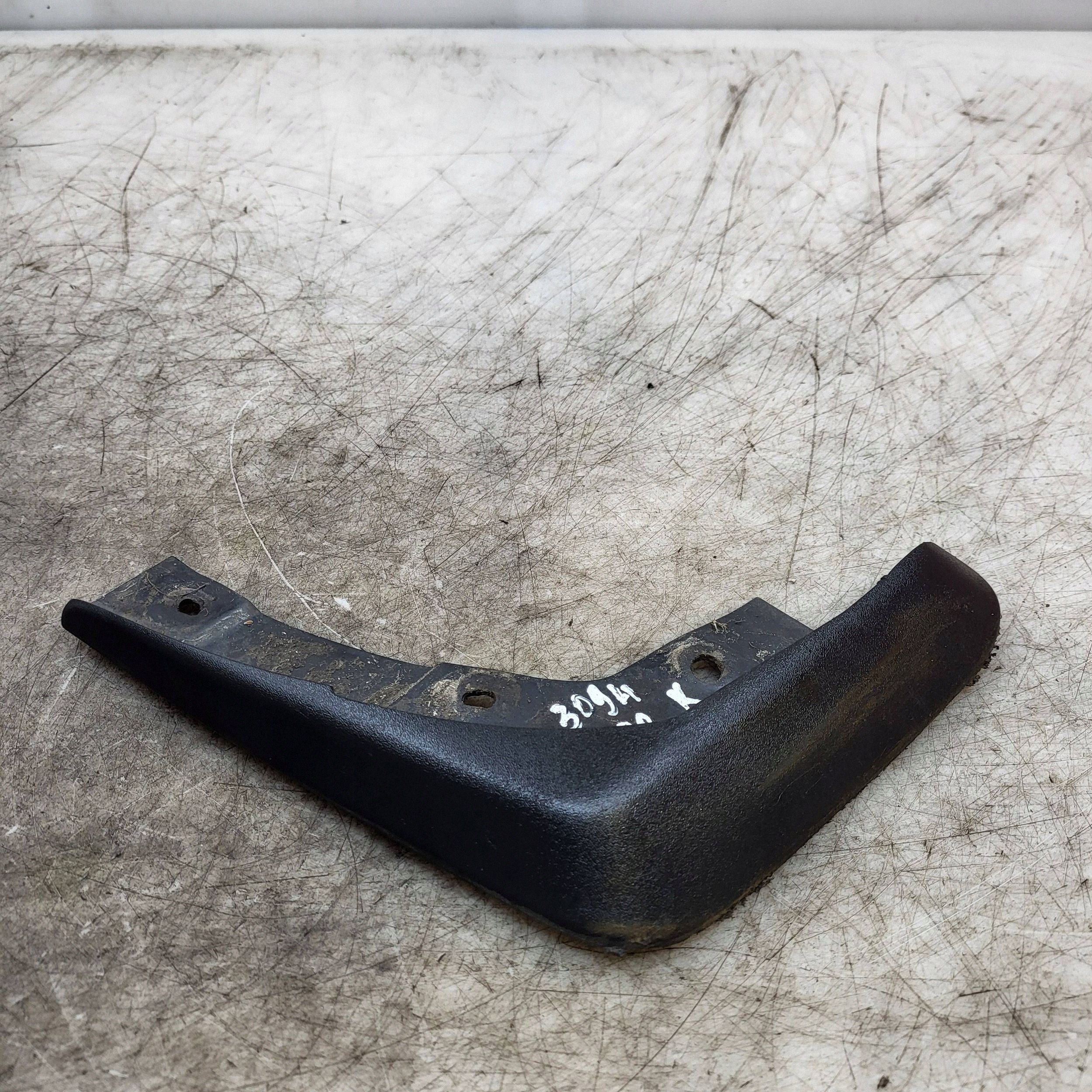 Volvo S60 V60 Front Mudguard Left 31265331 image 2