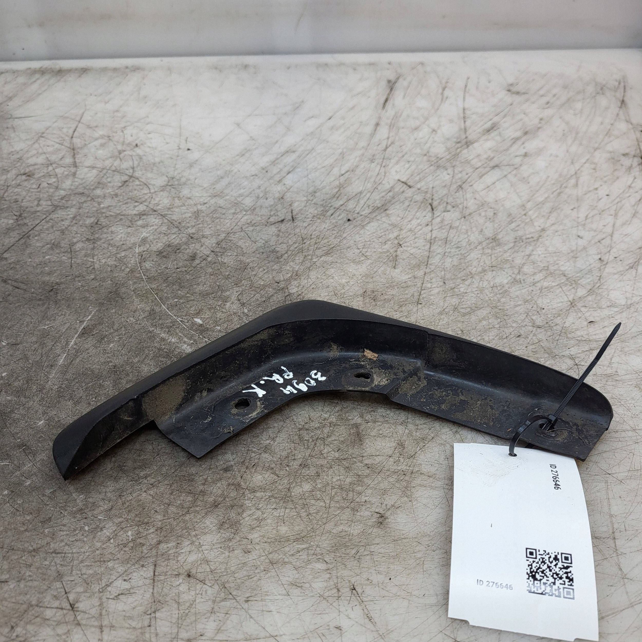 Volvo S60 V60 Front Mudguard Left 31265331 image 3