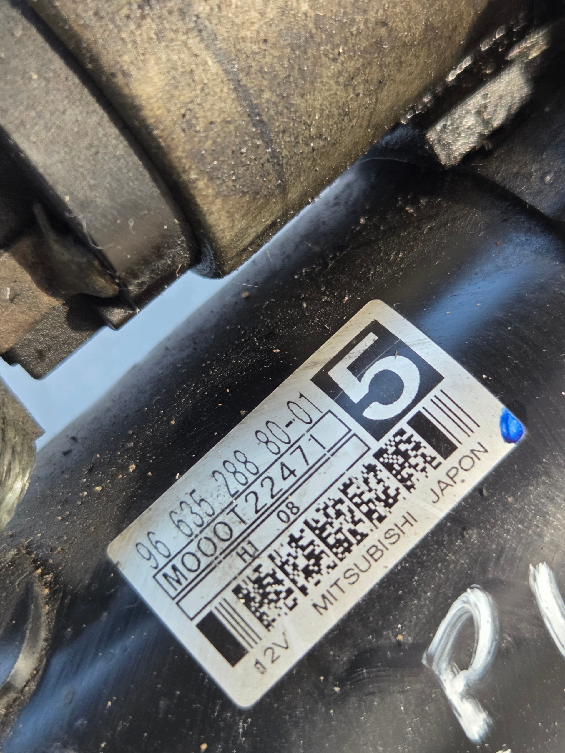 Peugeot C4 Picasso 1.6 E-hdi Starter M000T22471 image 3