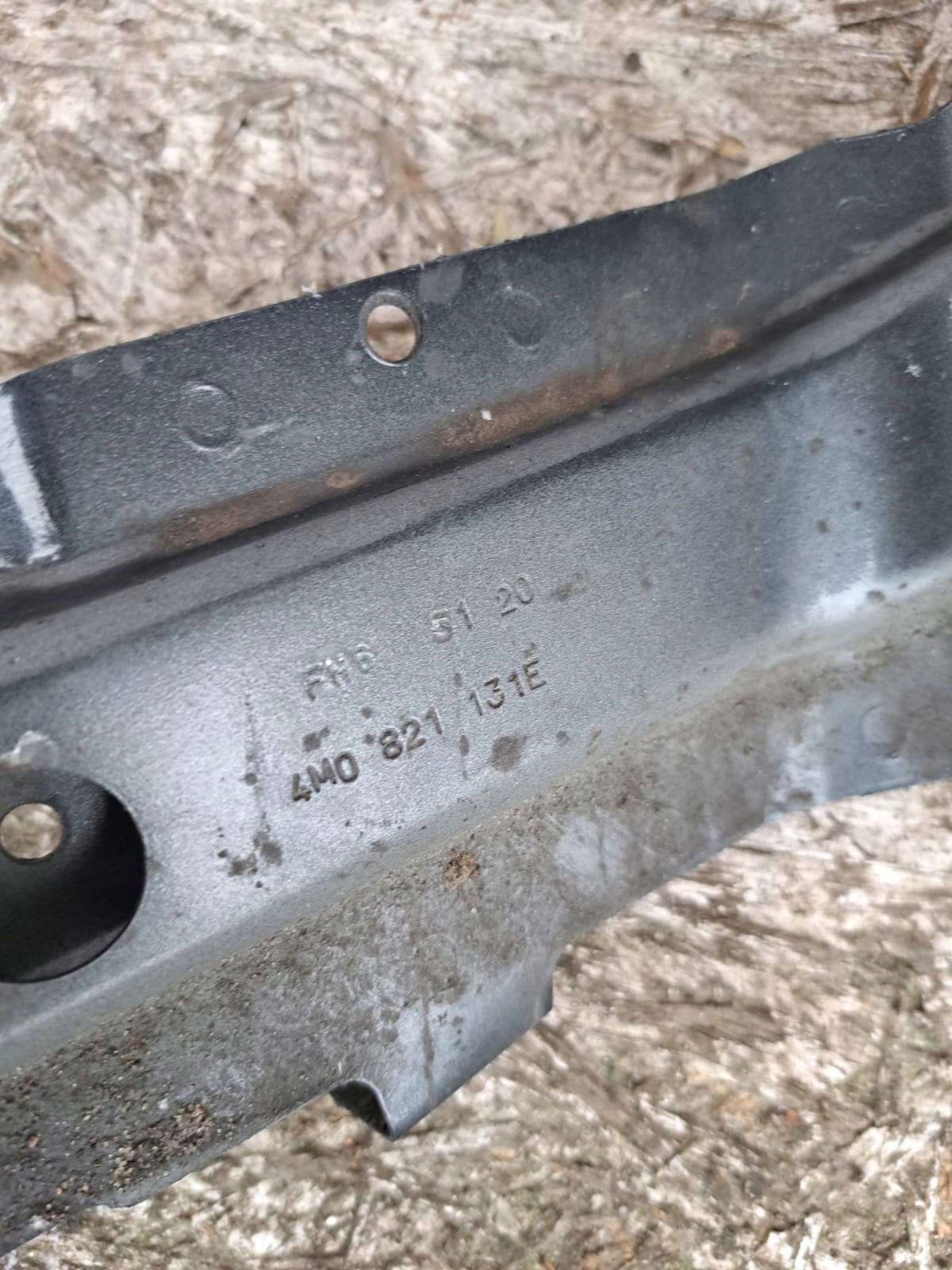 Audi Q7 SQ7 Support Pare-chocs Gauche OEM 4M0821131 image 3