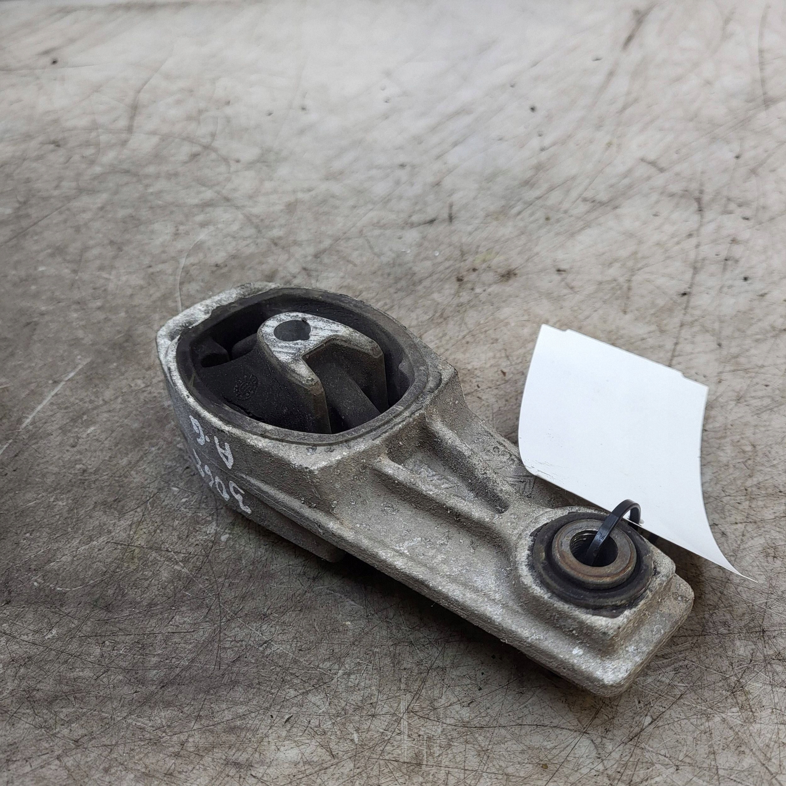 Support moteur Citroen C3 2011 9673005780 image 3