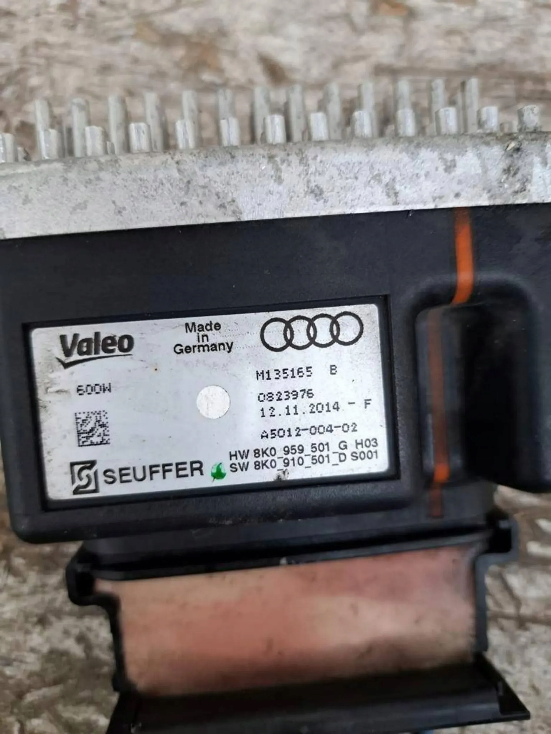Audi A4 S4 B8 8K vastus 8K0959501A image 3