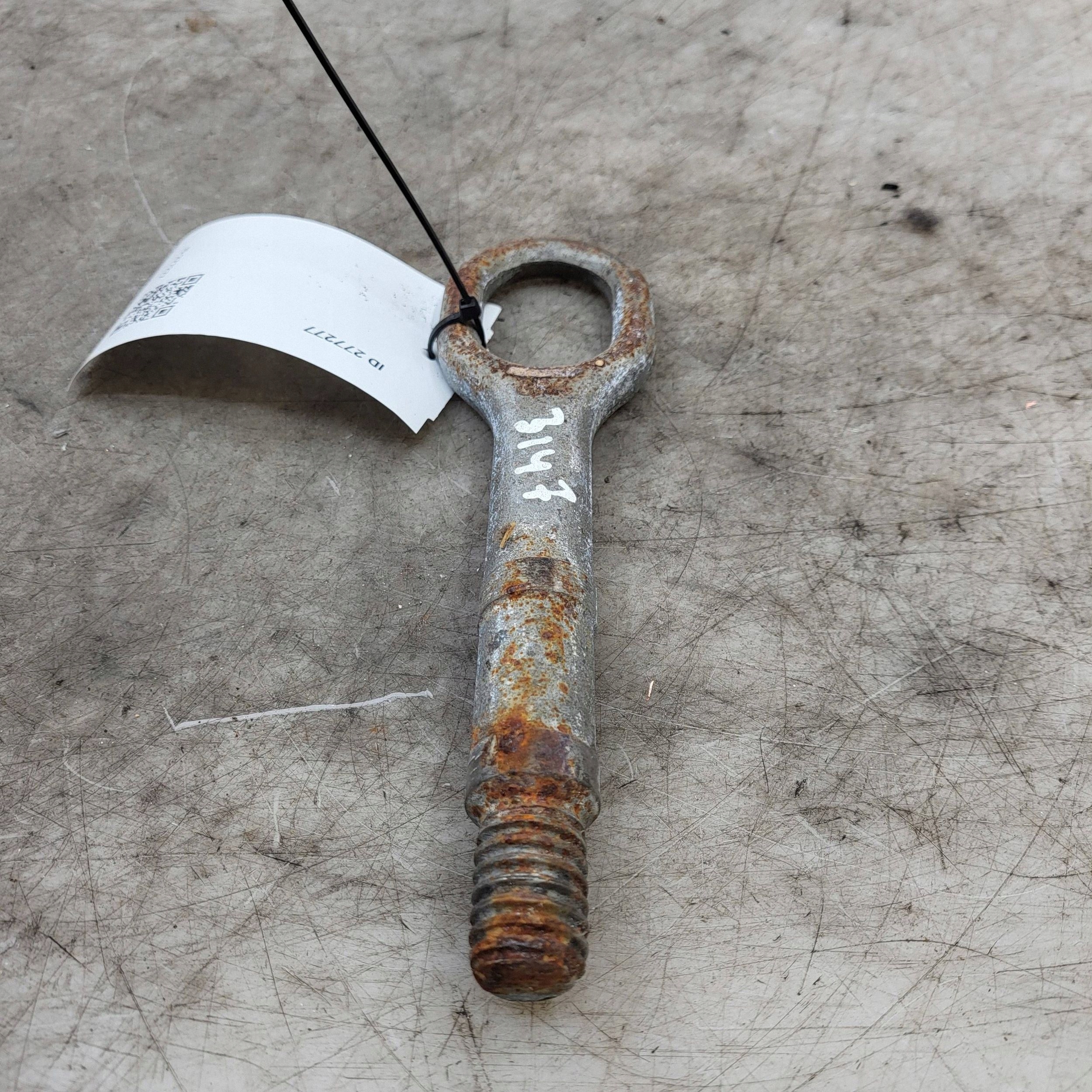 VW Golf V Ucho holownicze OEM JUT277277