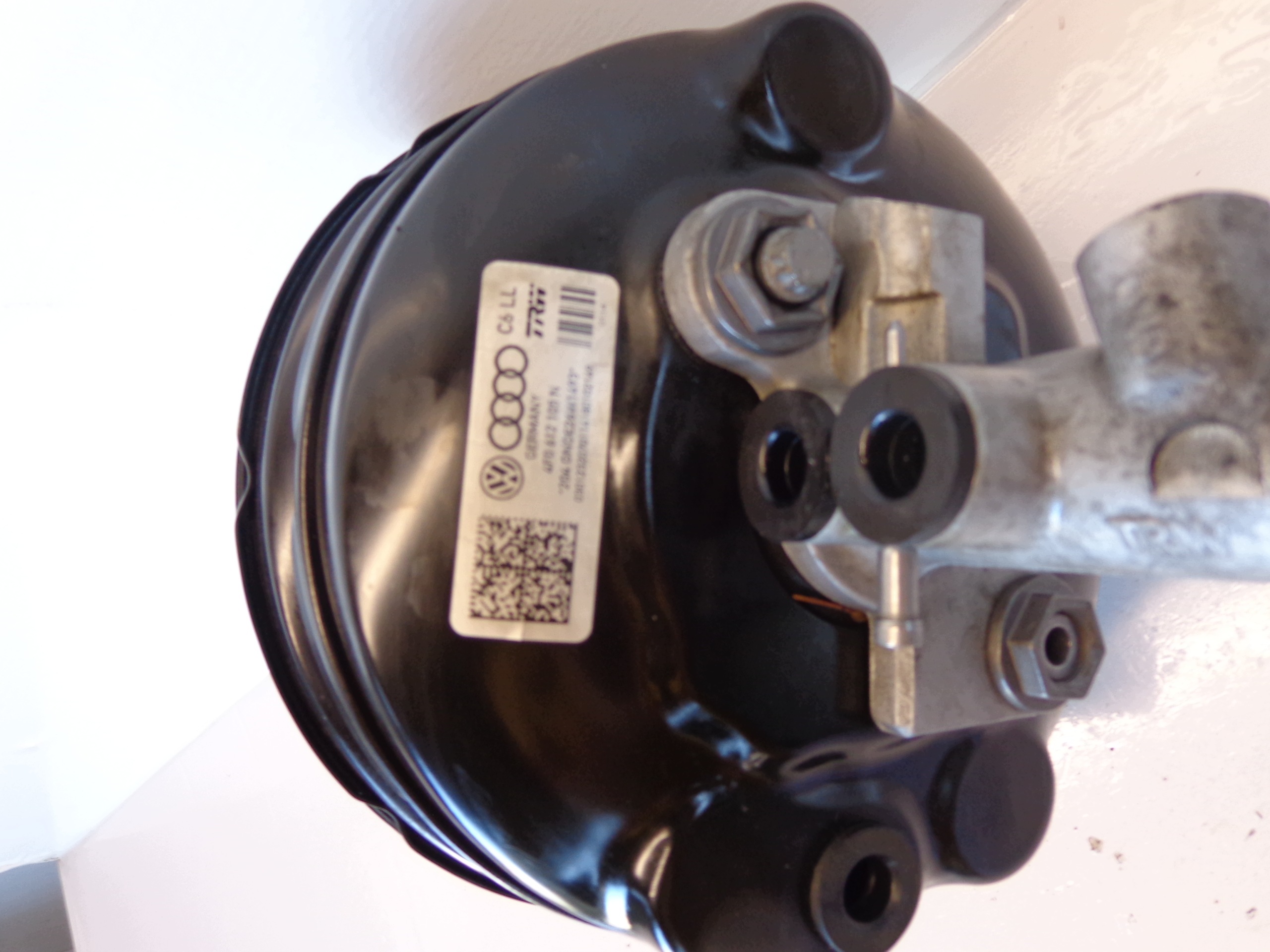 Audi A6 C6 3.0 TFSI jarrupumppu