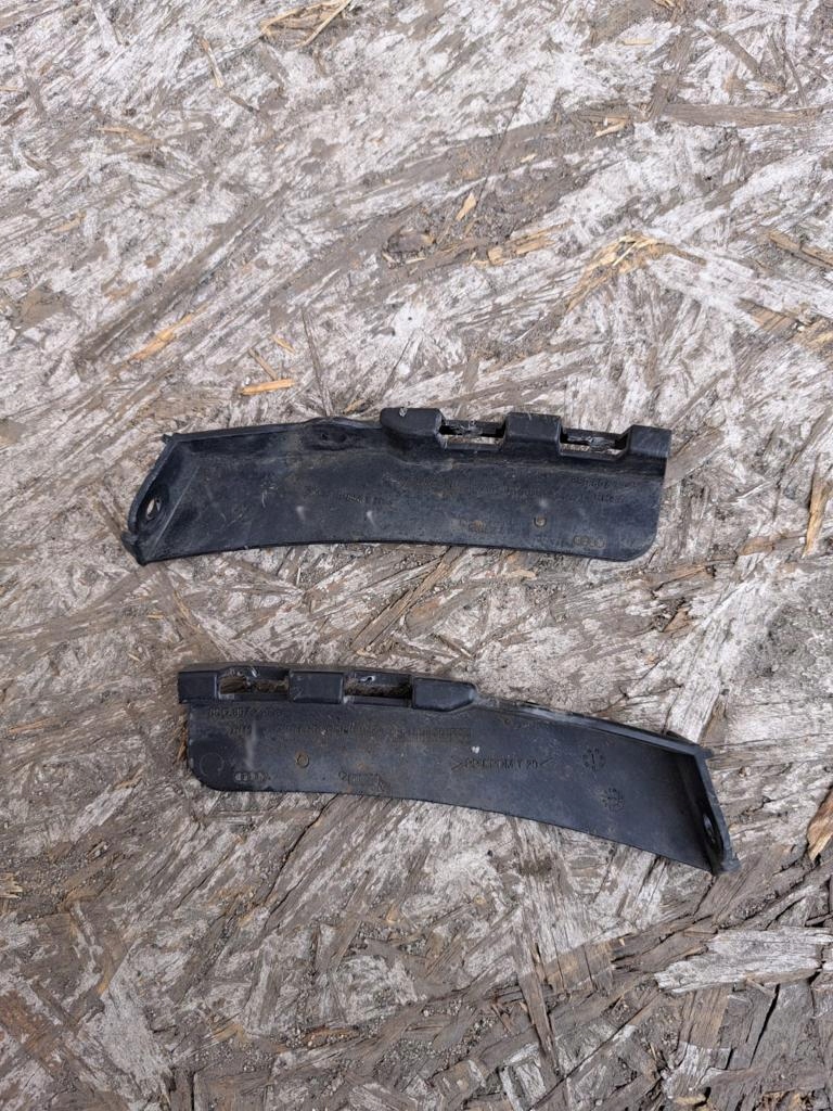 Audi TT 17- Supports d'aile 8S0821132 image 9
