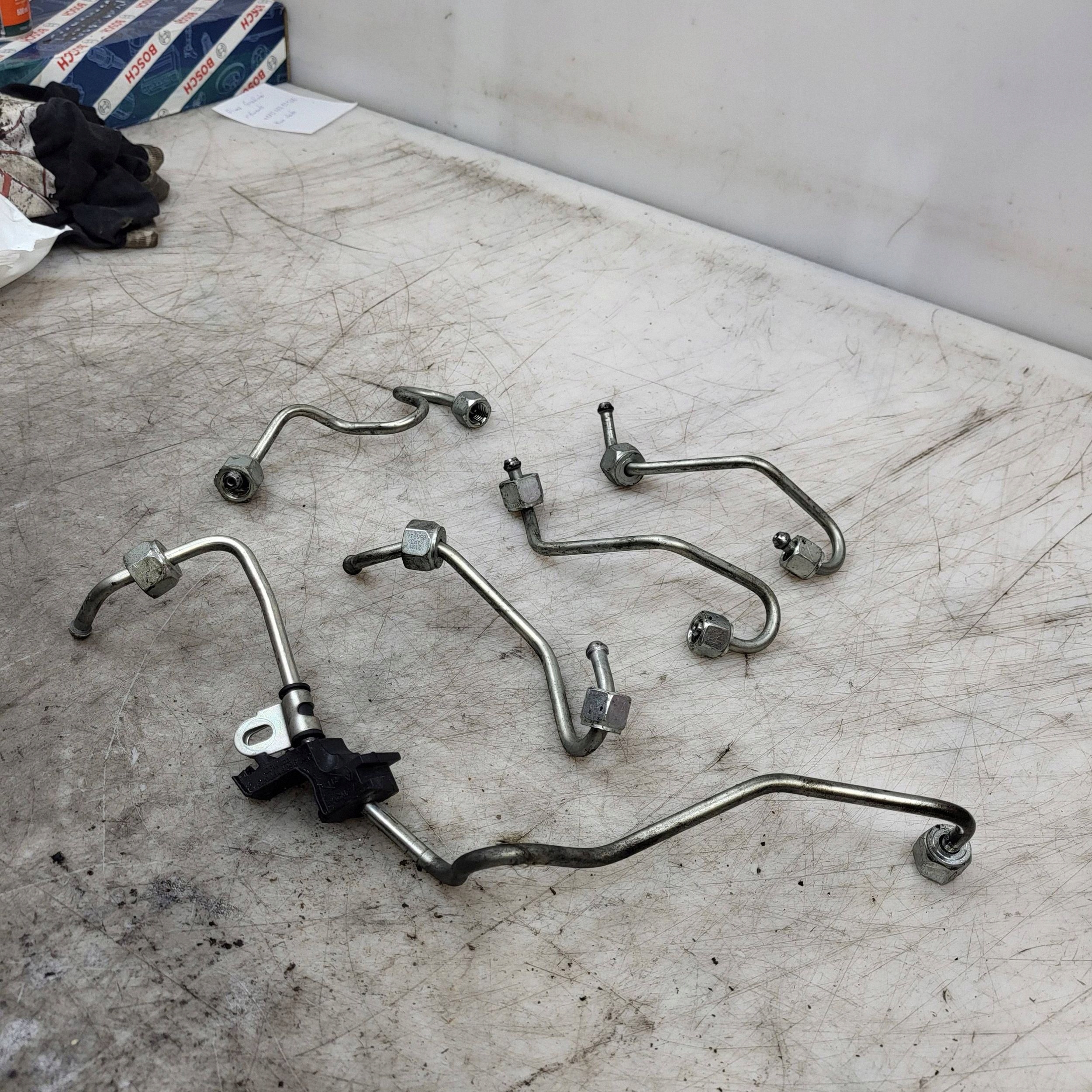 Conduite carburant Renault Trafic 8200848296 image 3