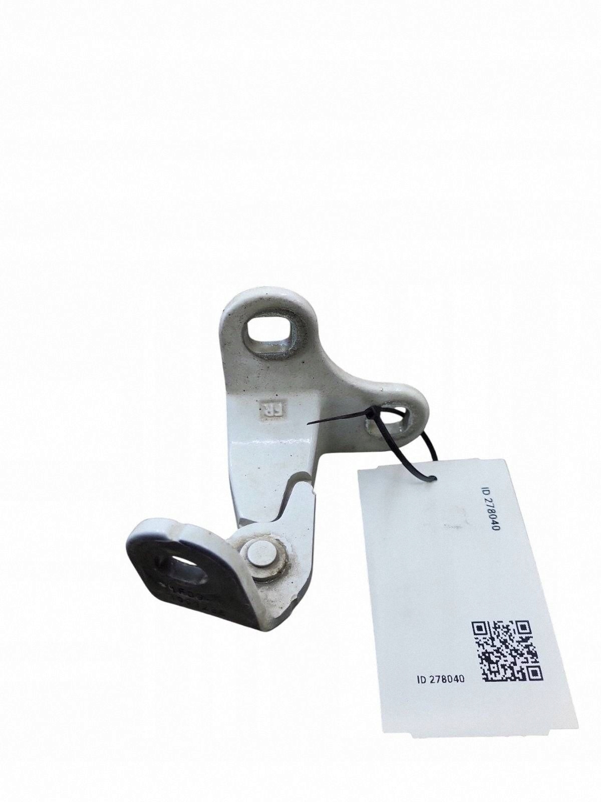 2014 Toyota Yaris Door Hinge JUT278040