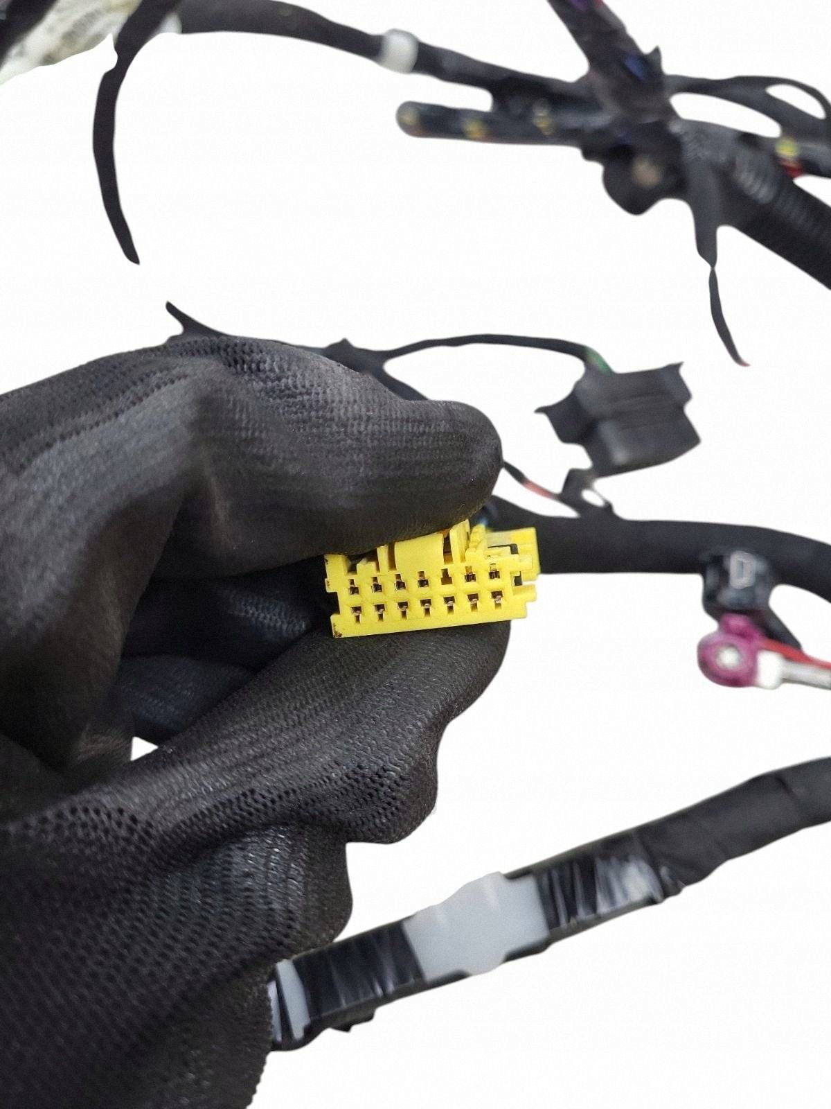Tesla Model 3 2018 Faisceau de câbles avant OEM 110698400B image 4