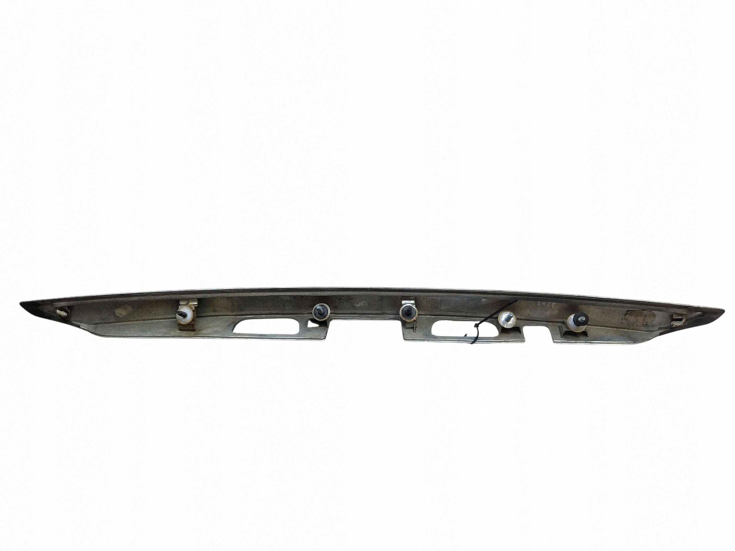 Toyota Yaris III kromilista takaluukkuun 76801-0D192