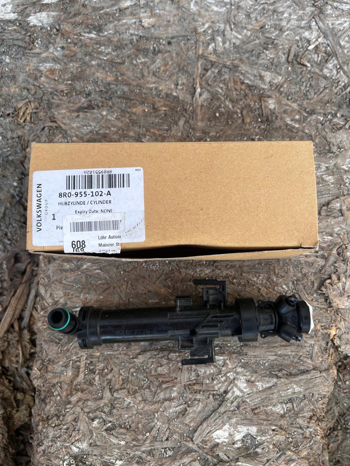Audi Q5 09-16 Ajovalojen Pesuri Oikea OEM AW04144